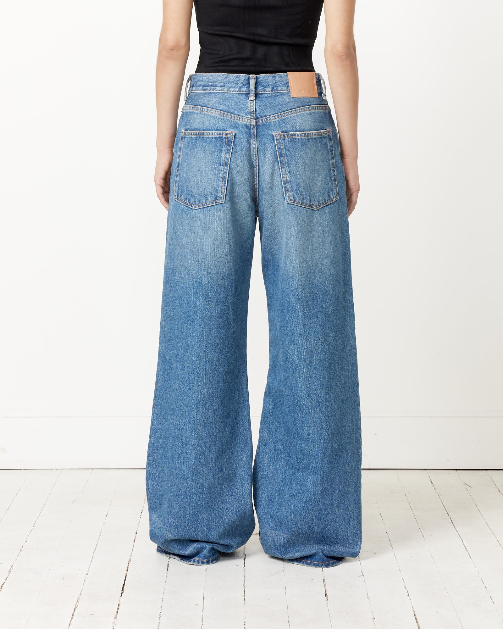 2022 Vintage Jean