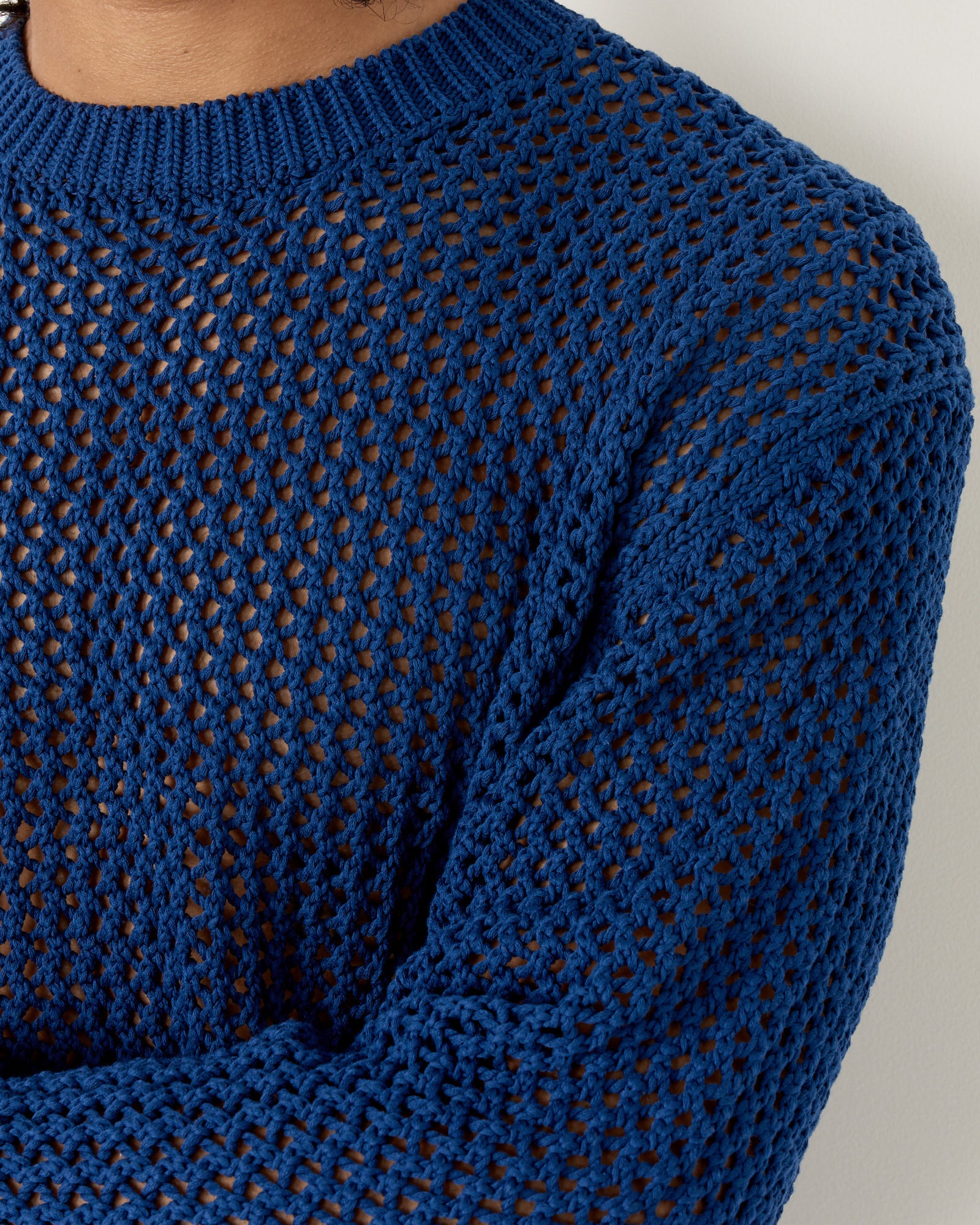 Lily-Yarn Mesh Knit in Blue