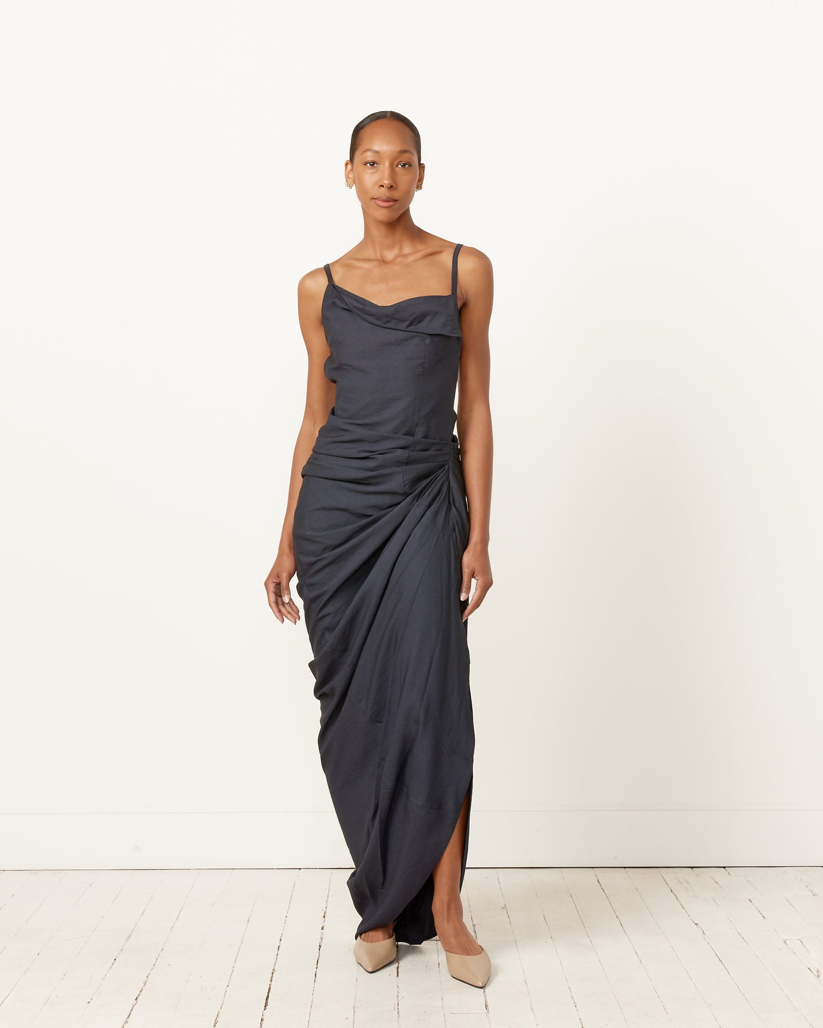 La Robe Saudade Loungue Dress in Dark Navy La Robe Saudade Loungue Dress in Dark Navy