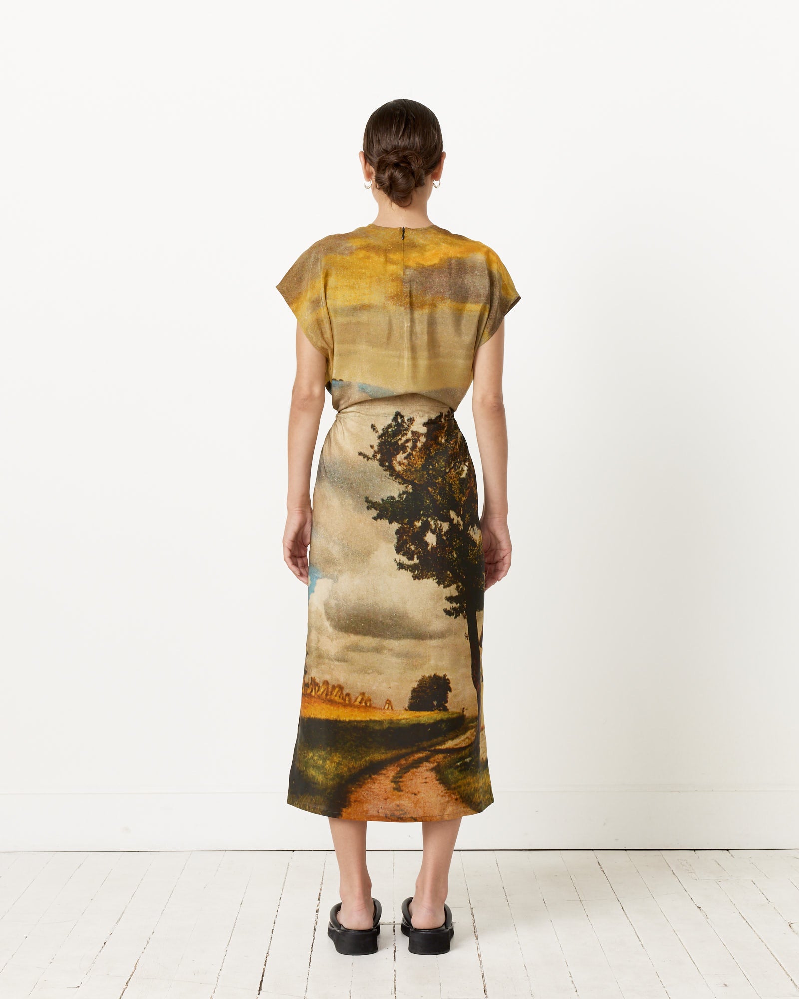 Simple Dress in Digital Printed Gots
