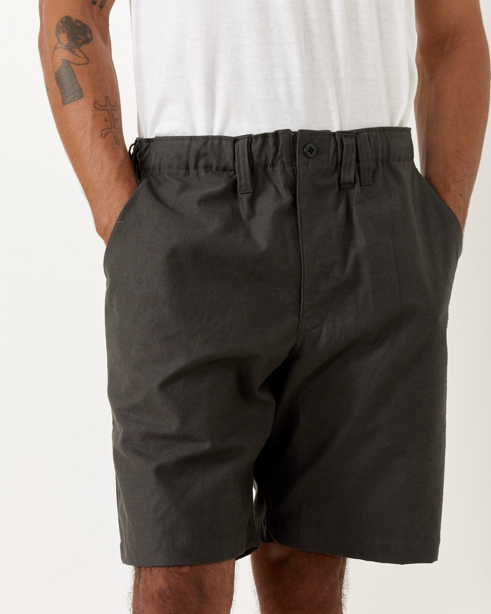 Back Nep Umps Shorts in Ink Black