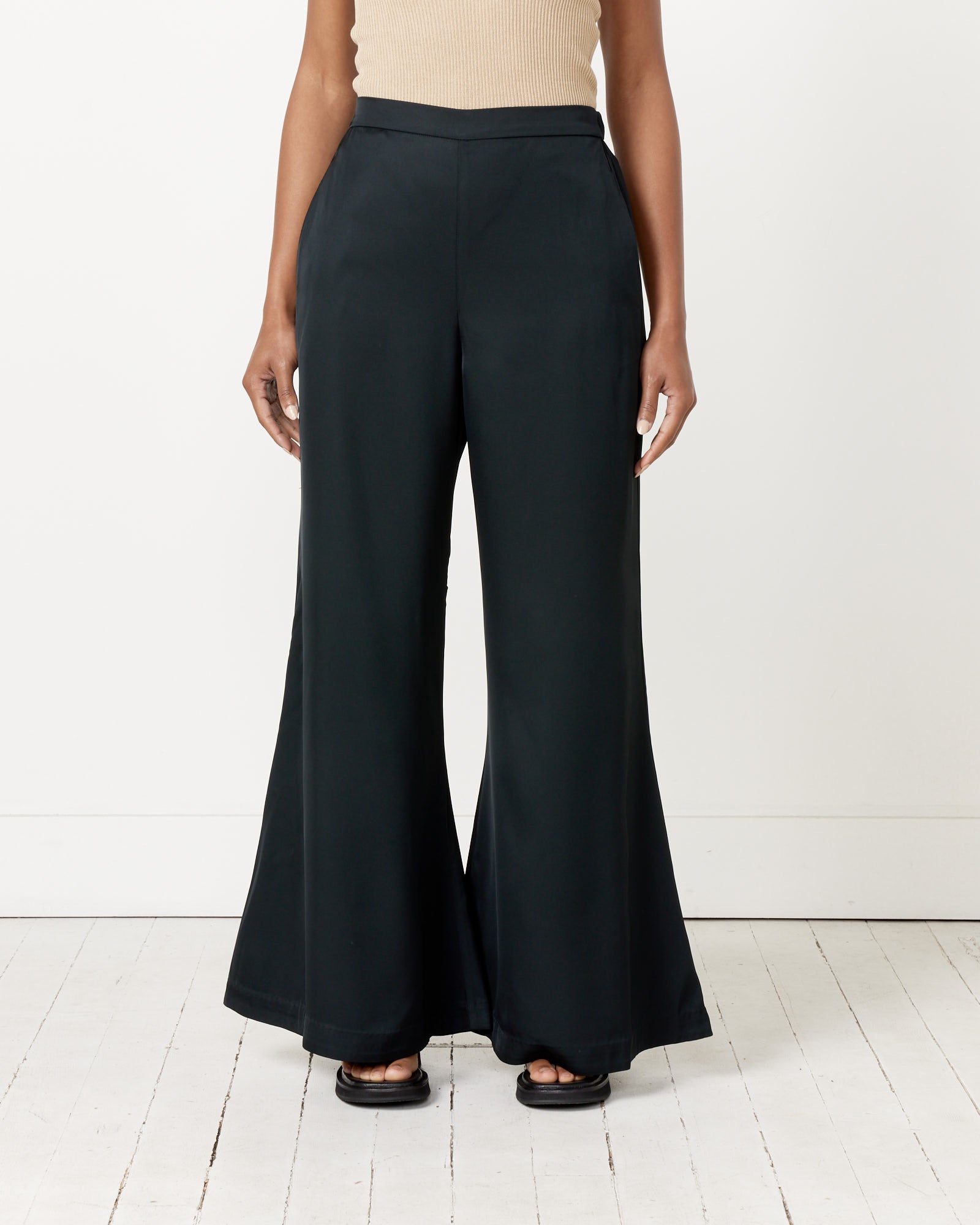 Lucee Pant in Black