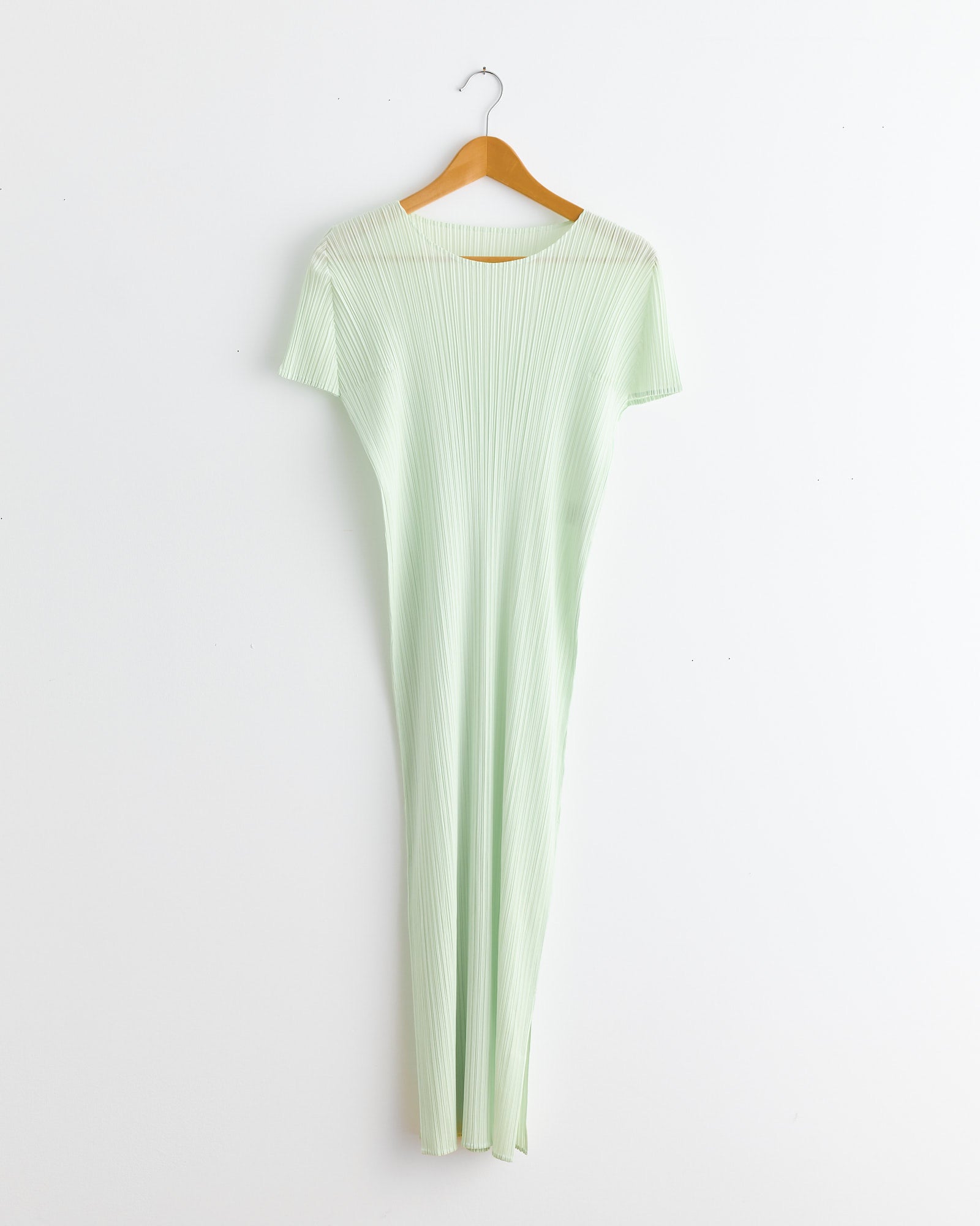 Monthly Colors June Dress in White Green Monthly Colors June Dress in White Green