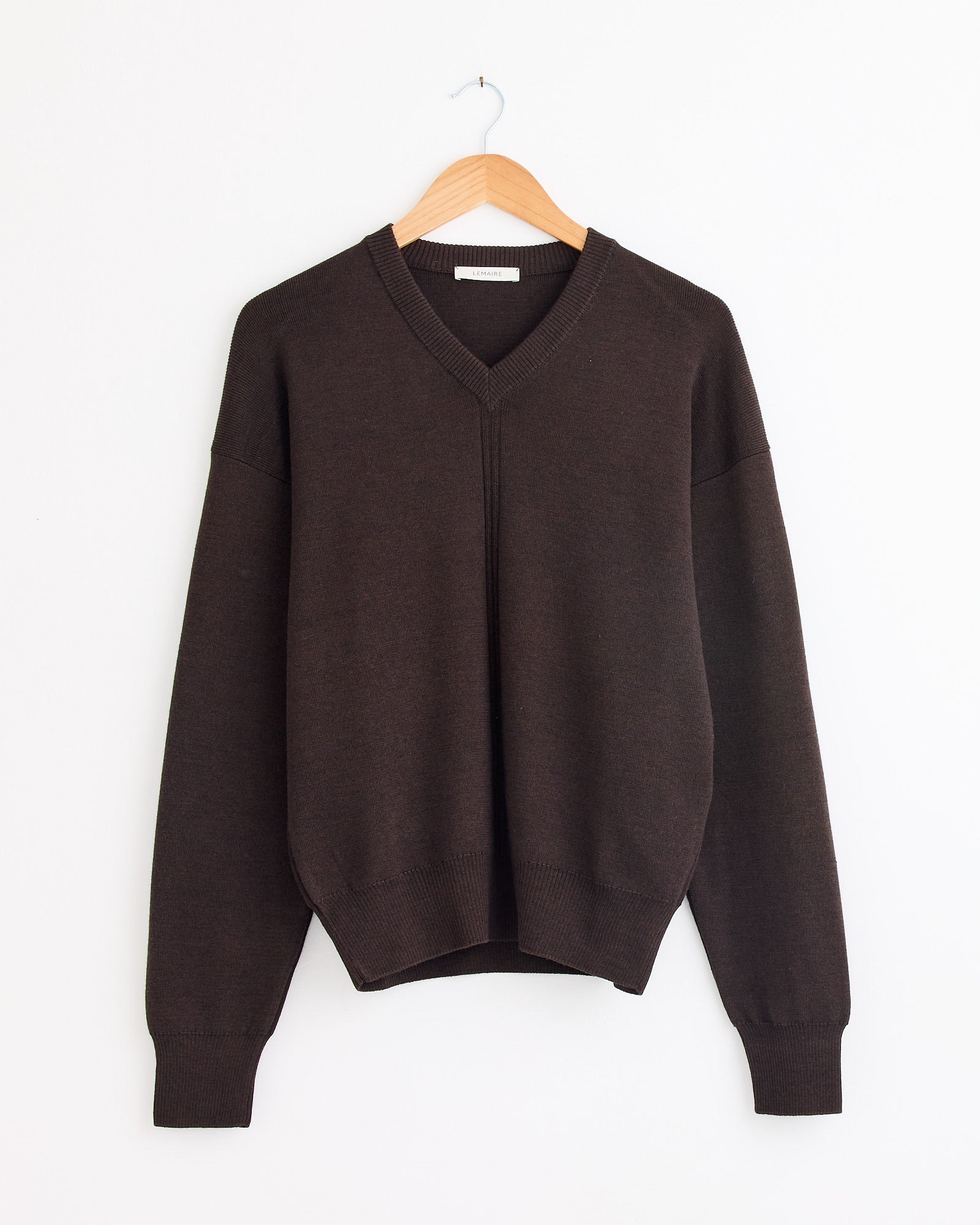 LEMAIRE 初期タグ Vネックニット LEMAIRE V-neck Sweater | Brown | FARFETCH