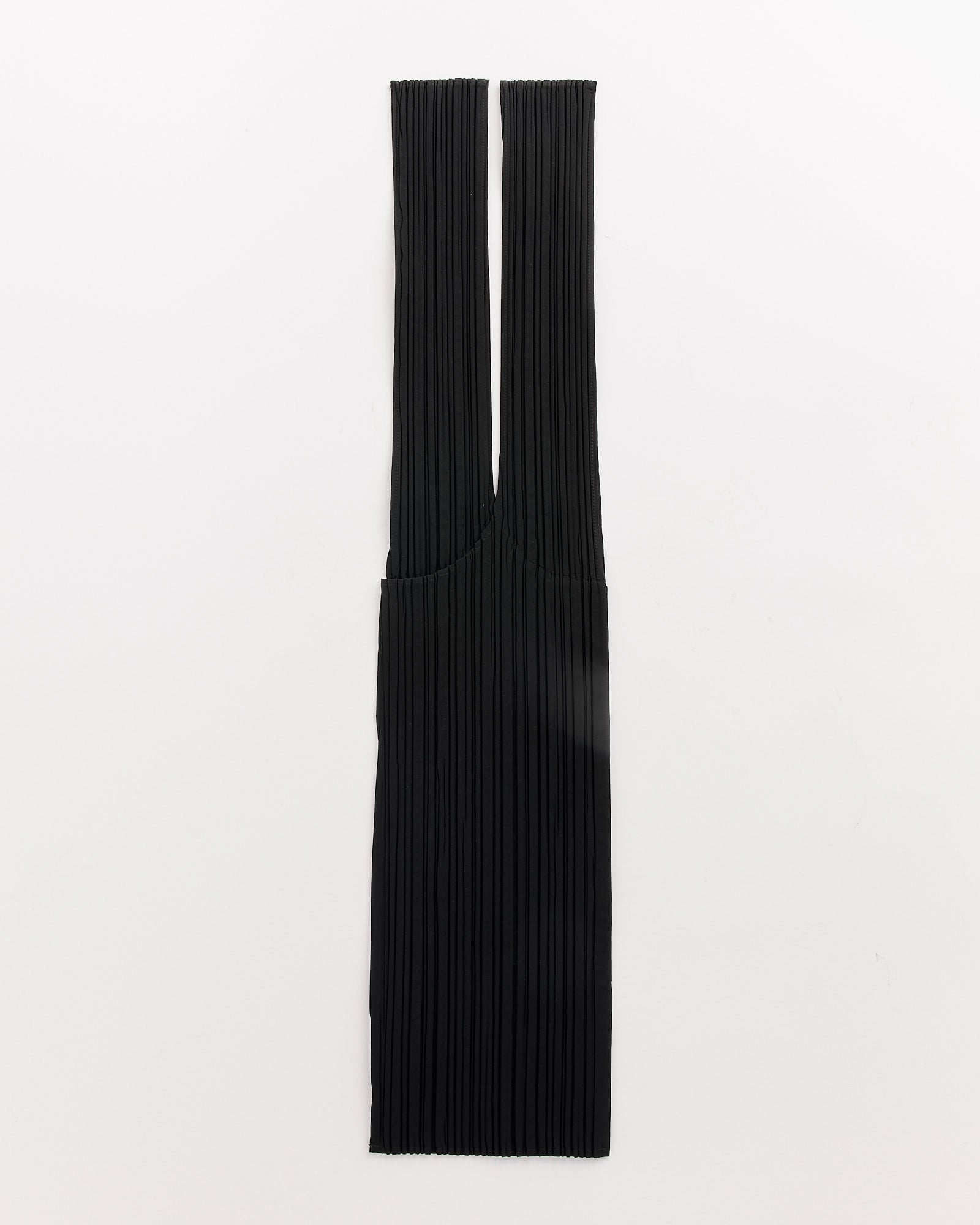 Shift Pleats Bag in Black