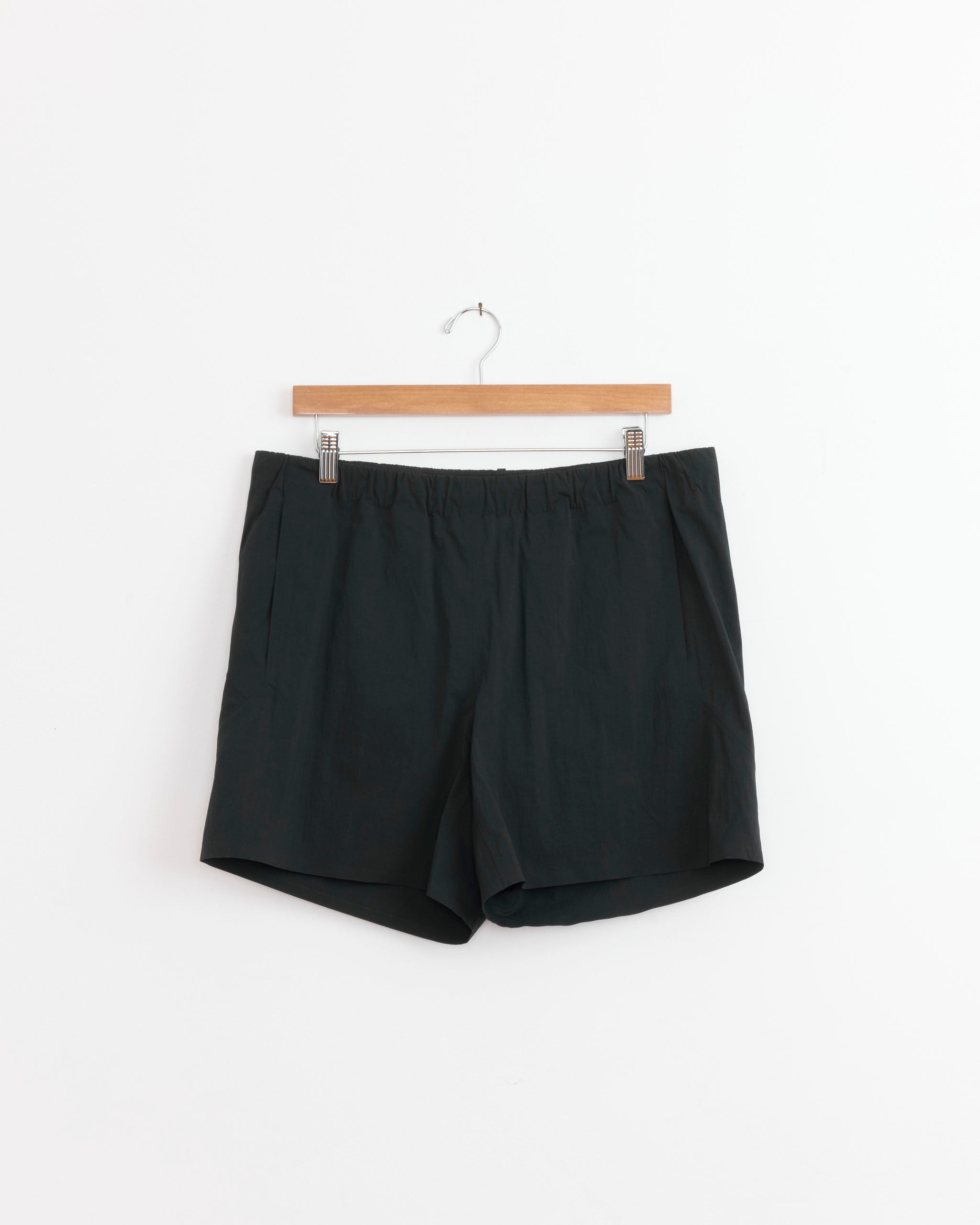 Argand Short in Black