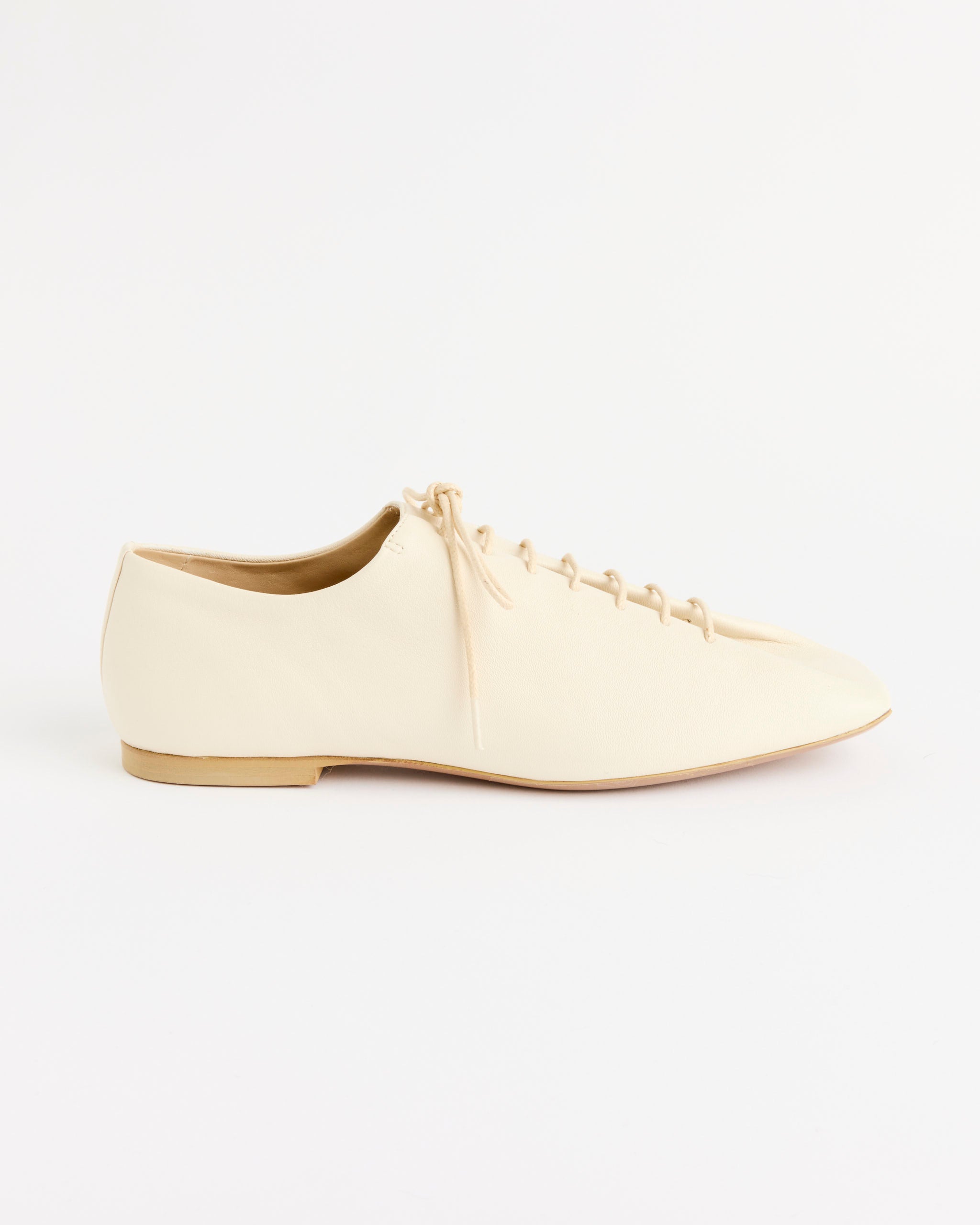 【LEMAIRE】24ss SOURIS CLASSIC DERBIES Souris Flat Classic Derbies in White