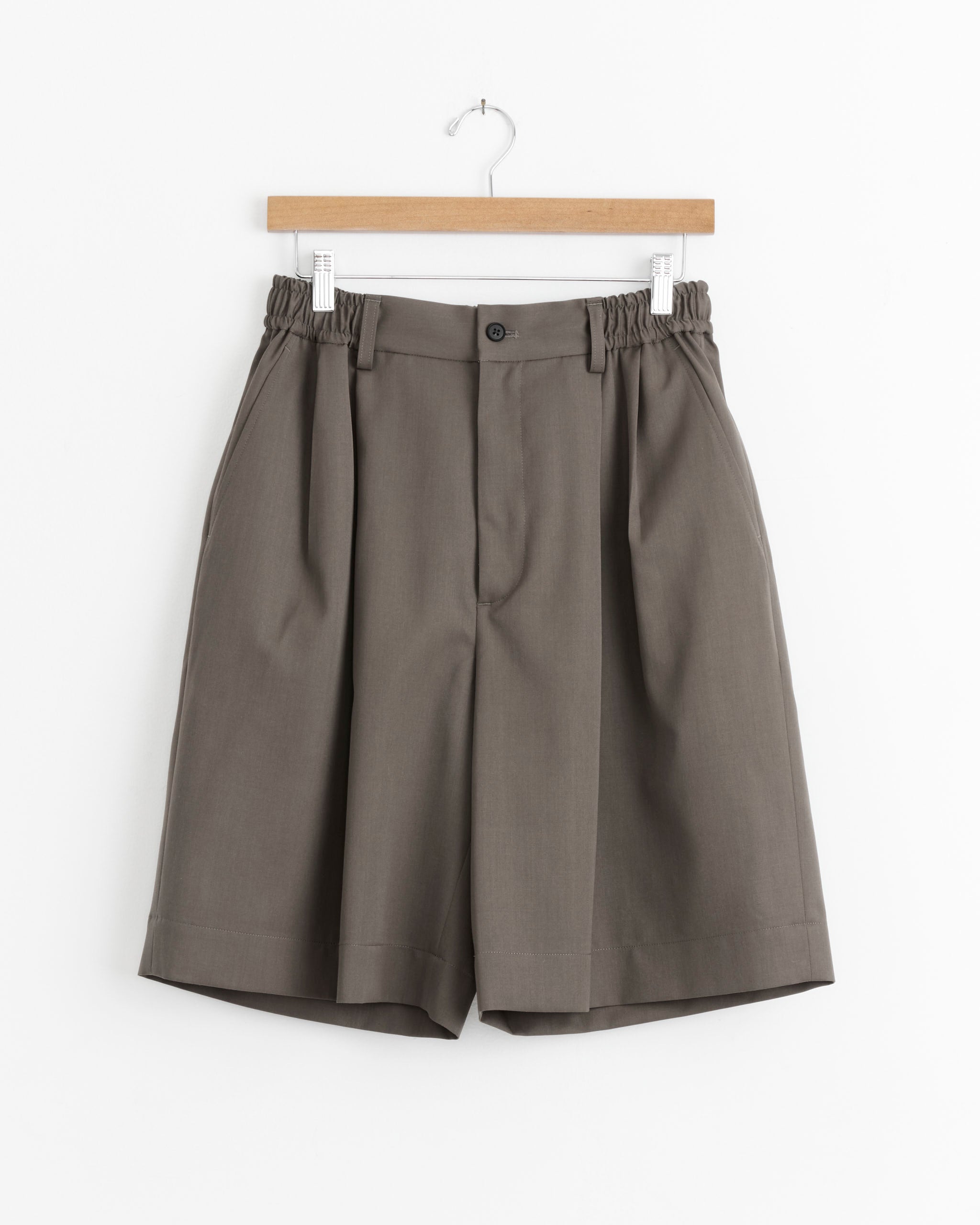パンツ stein WIDE EASY SHORT TROUSERS Wide Easy Short in Dark Beige