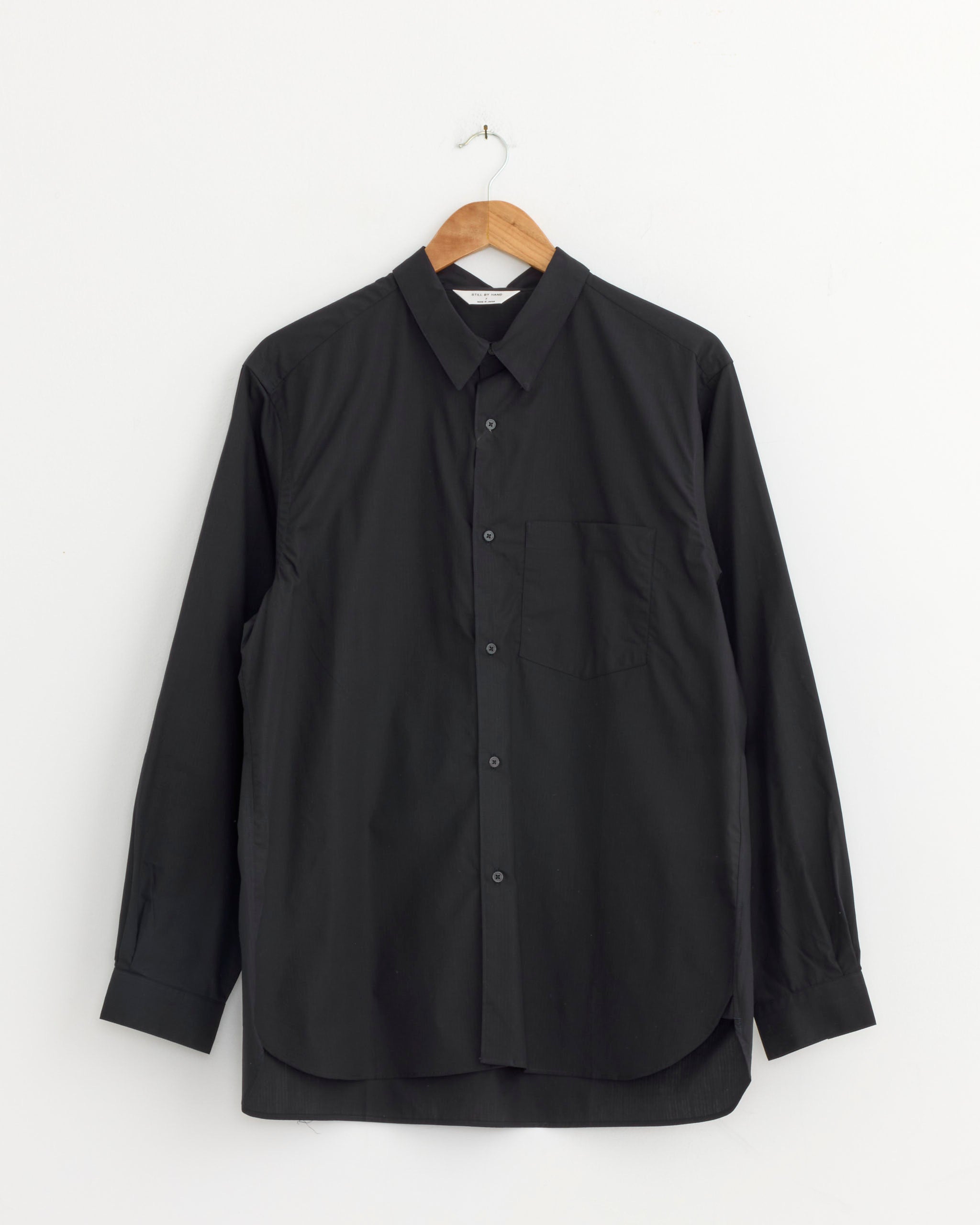 Regular Collar Shirt in Navy Stripe