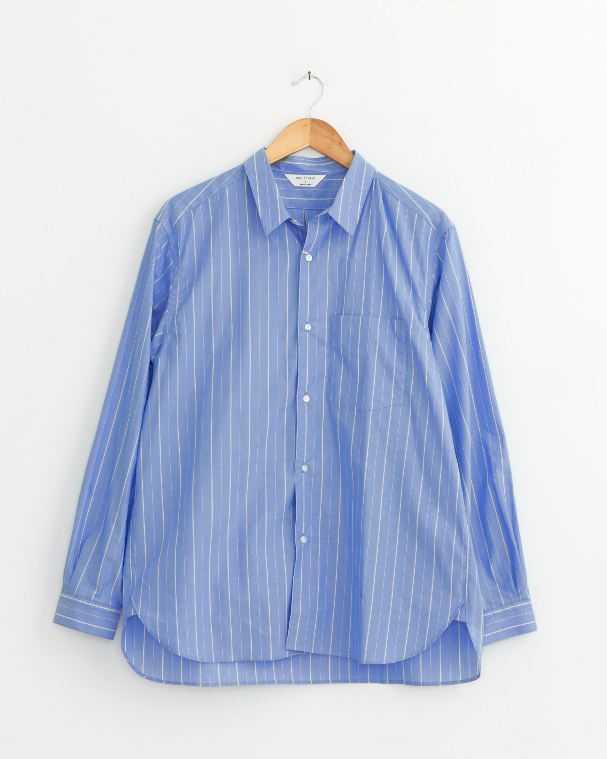 Regular Collar Shirt in Blue Stripe