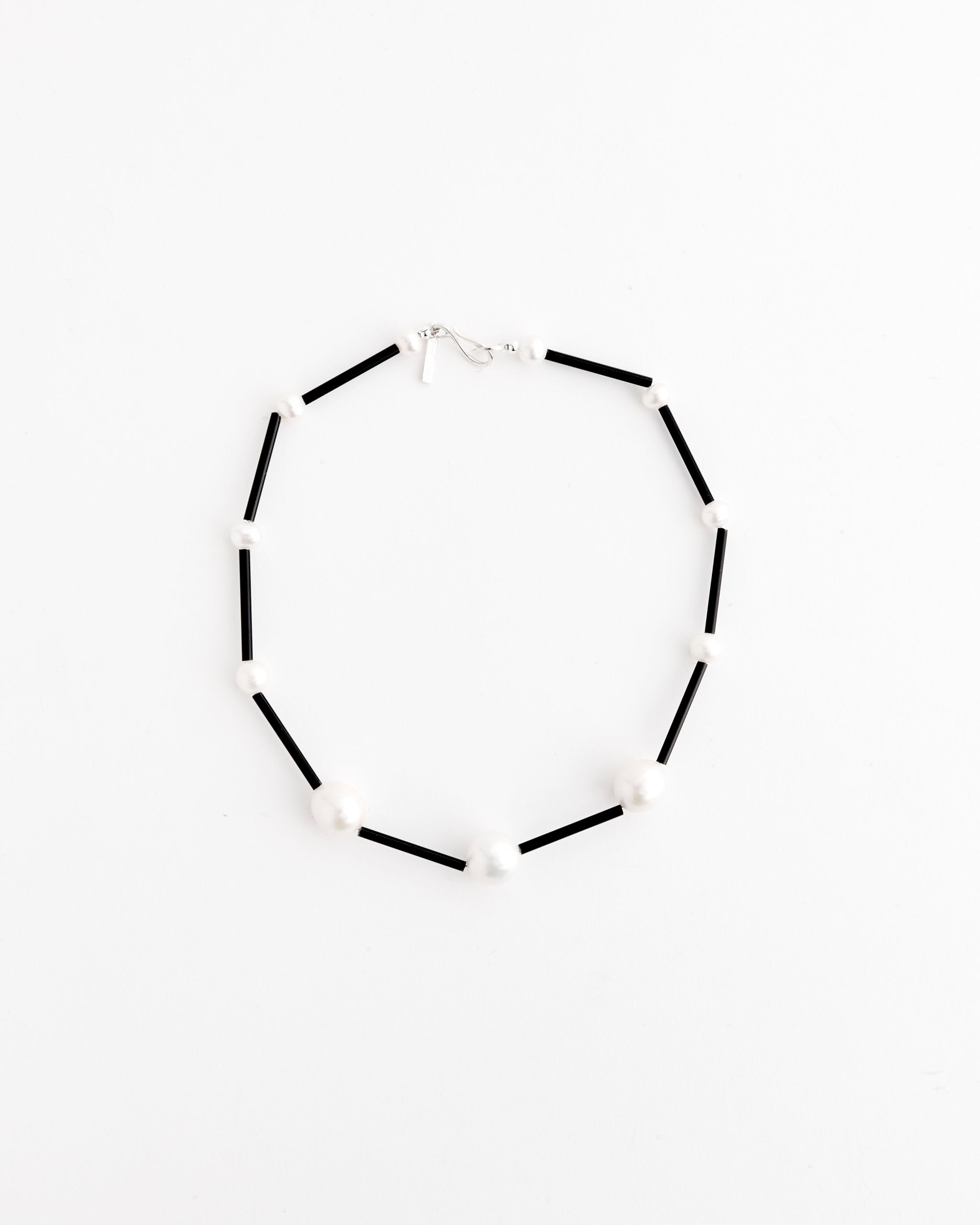 Osiris White Pearl Necklace
