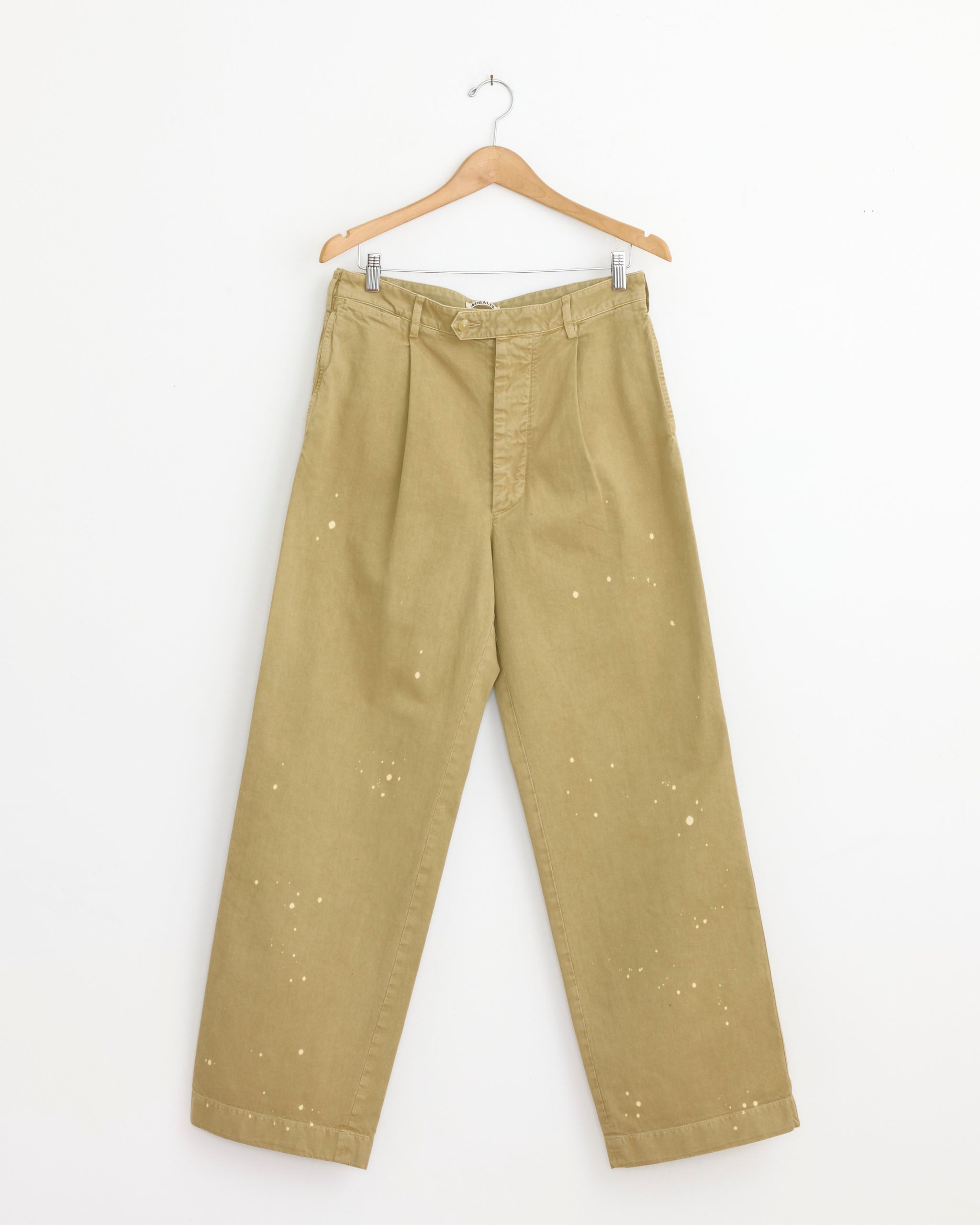 Garment Dyed Light Chino One Tuck Pant in Beige
