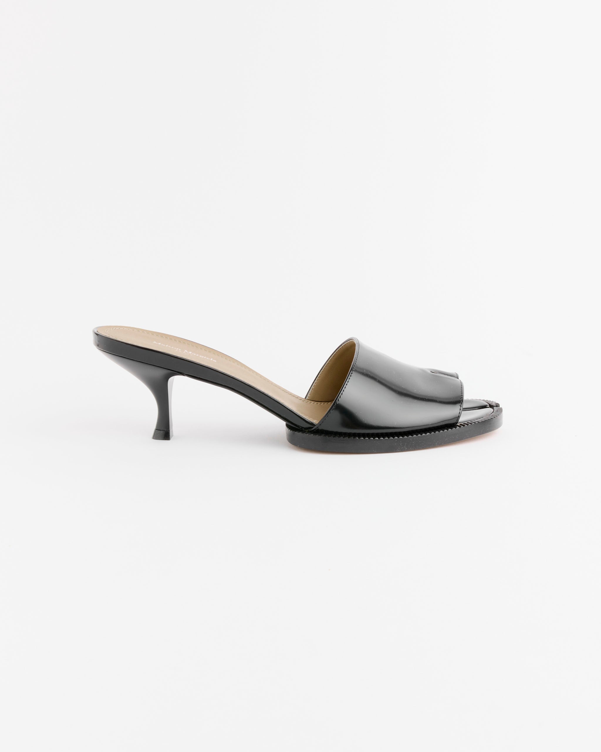 Maison Margiela 11 サテン 36UY008 Tabi City Evening Sandal in Black