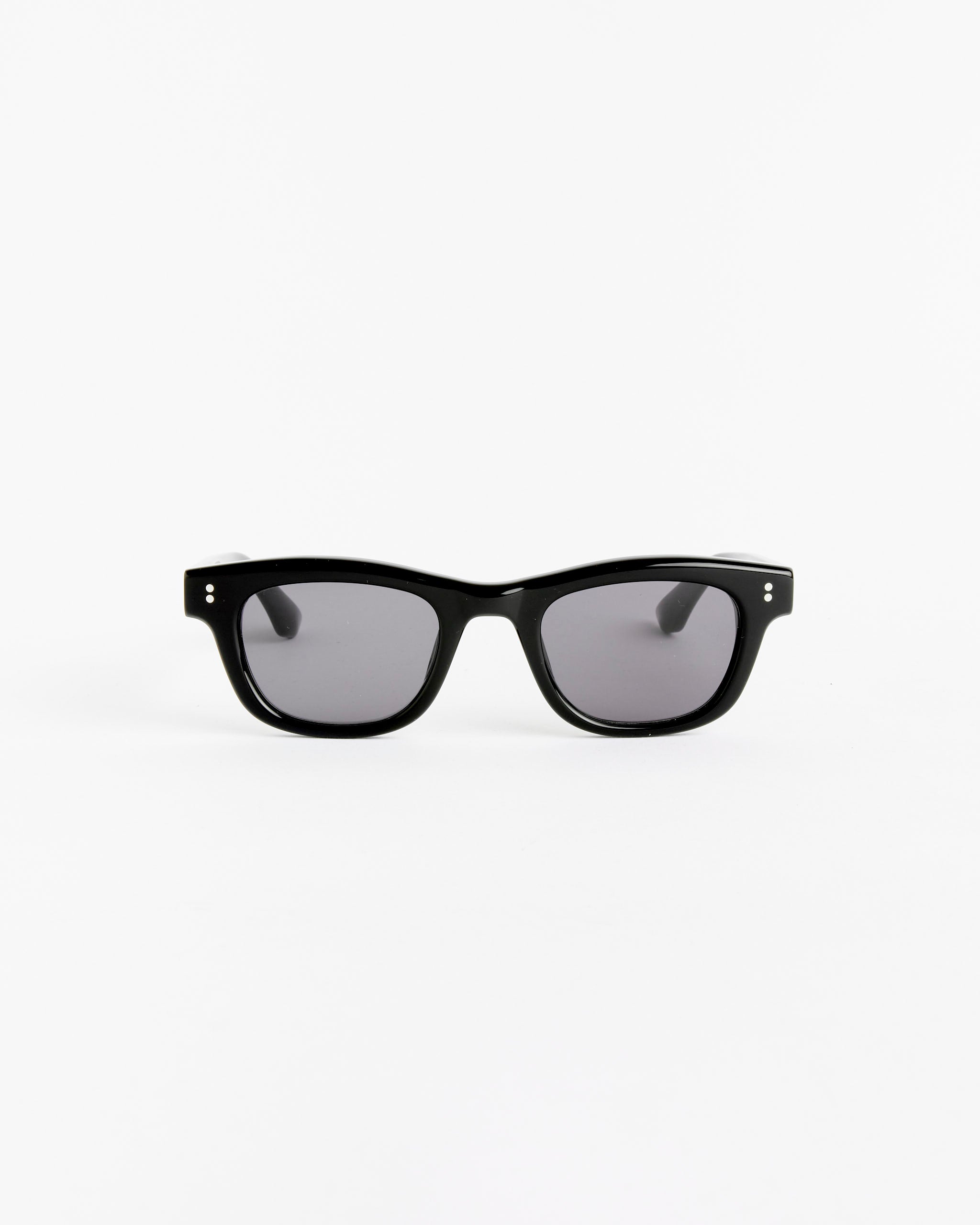 08 Sunglasses in Black