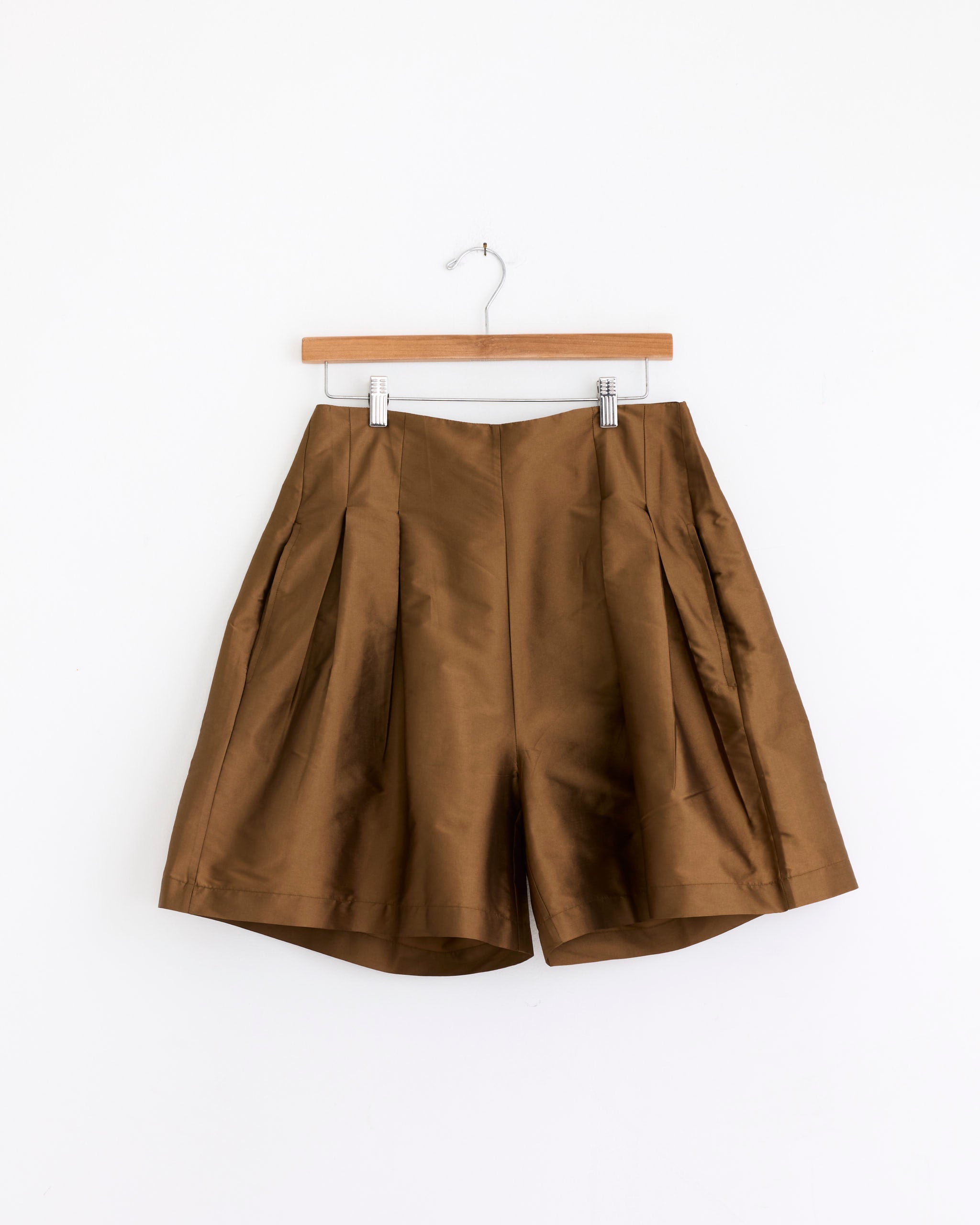 Techno Taffeta Long Shorts in Bronze
