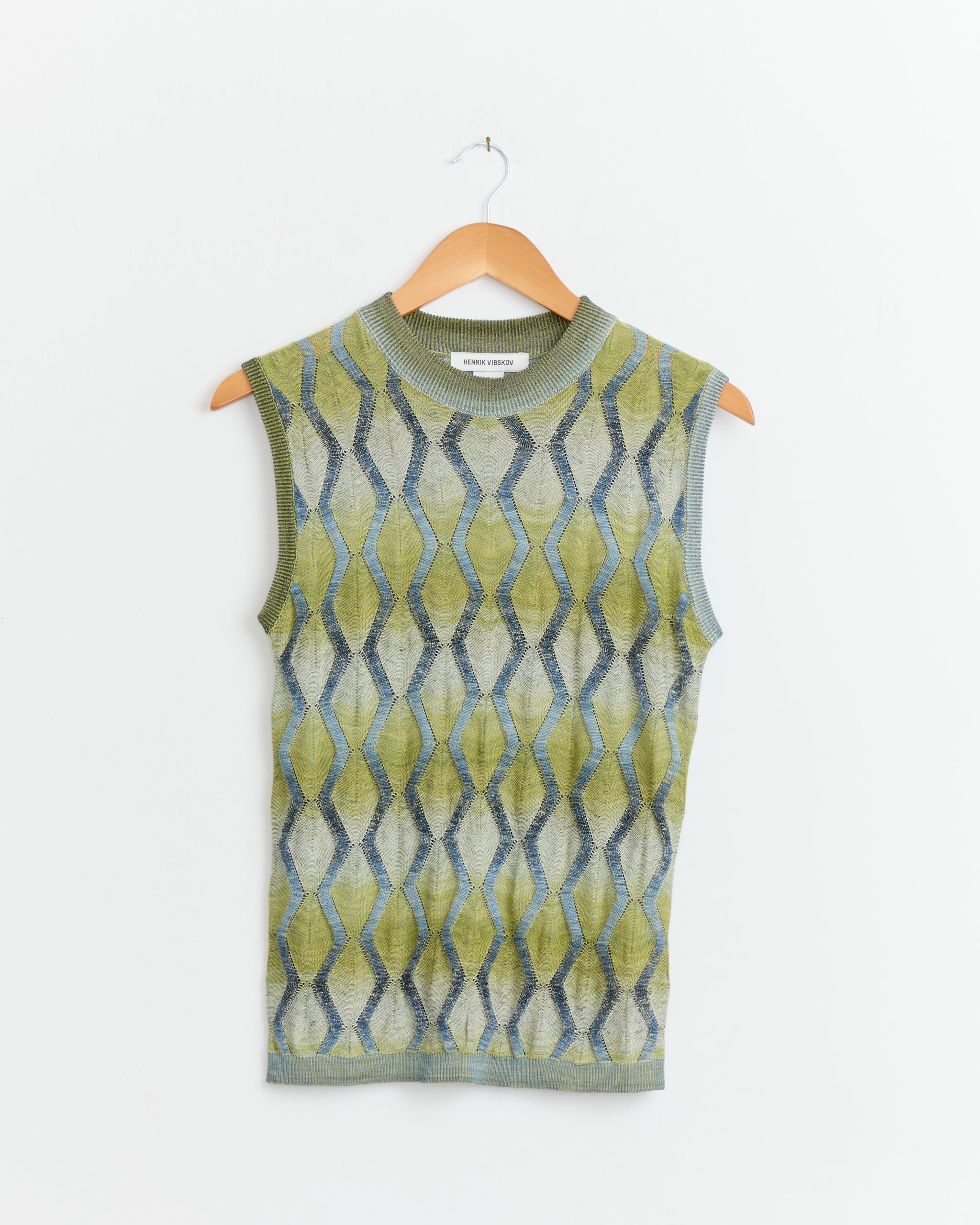 Resonance Top in Multi Flame Resonance Top in Multi Flame