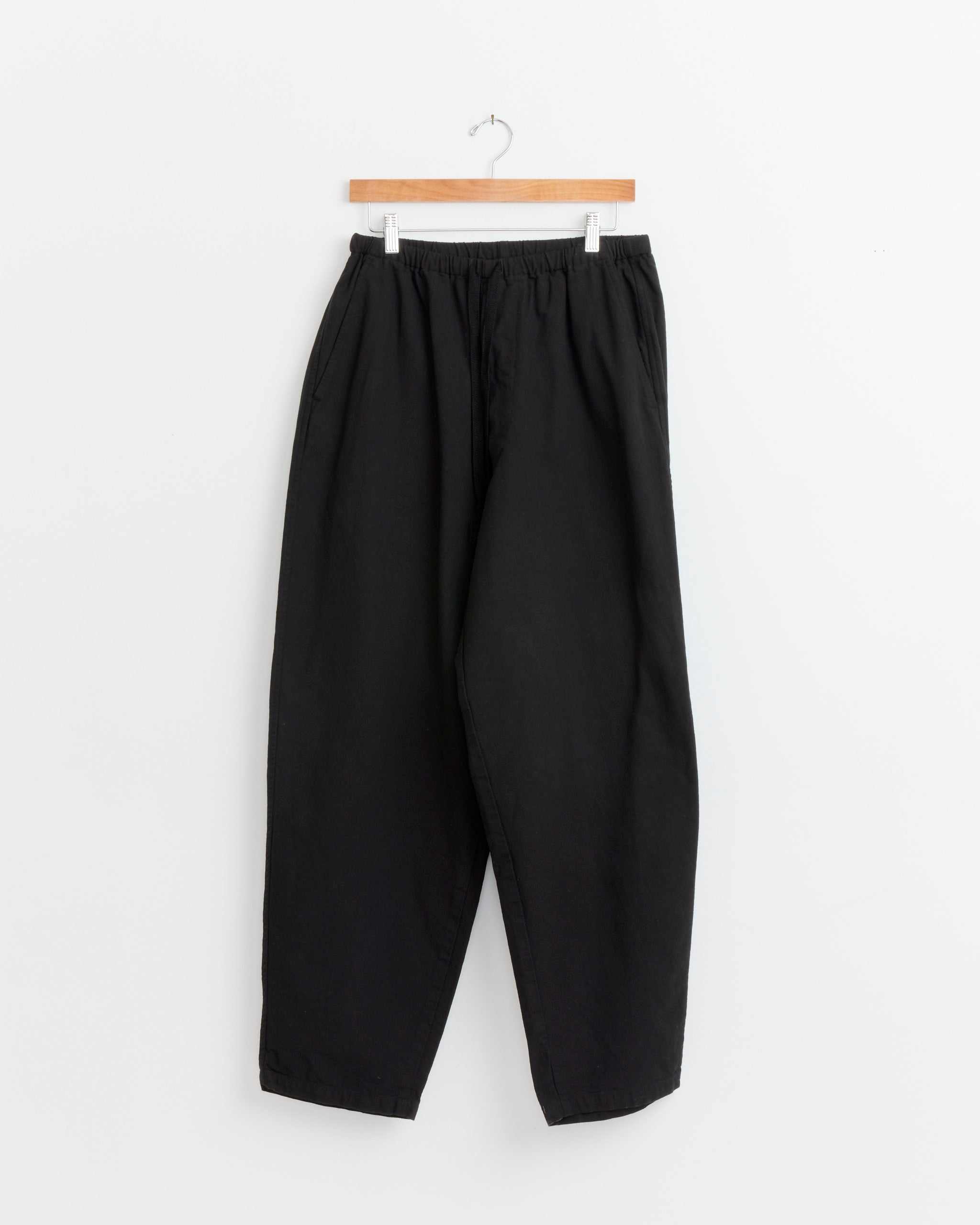 Cotton Duck Tapered Pant in Black