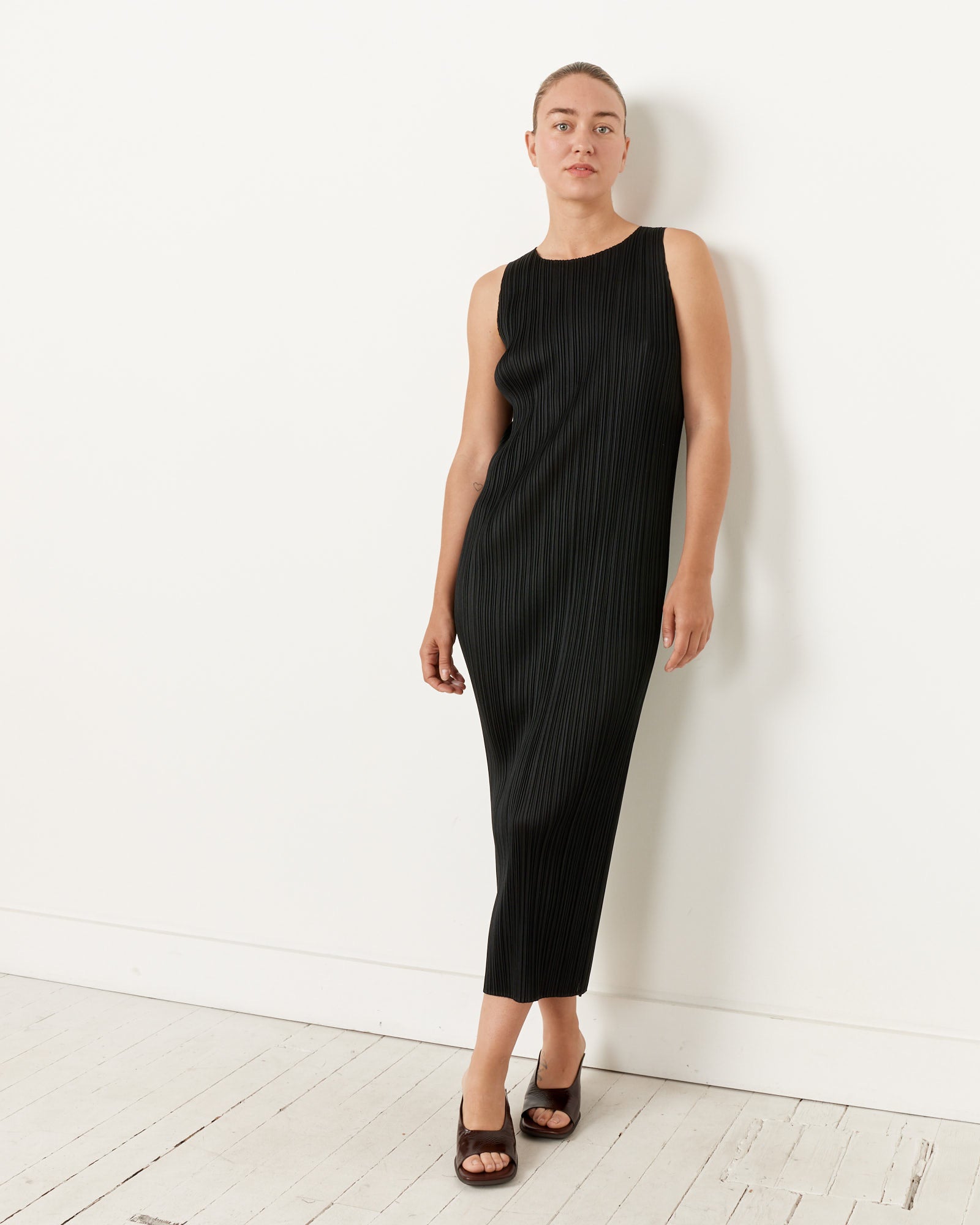 Basics Dress in Black Basics Dress in Black
