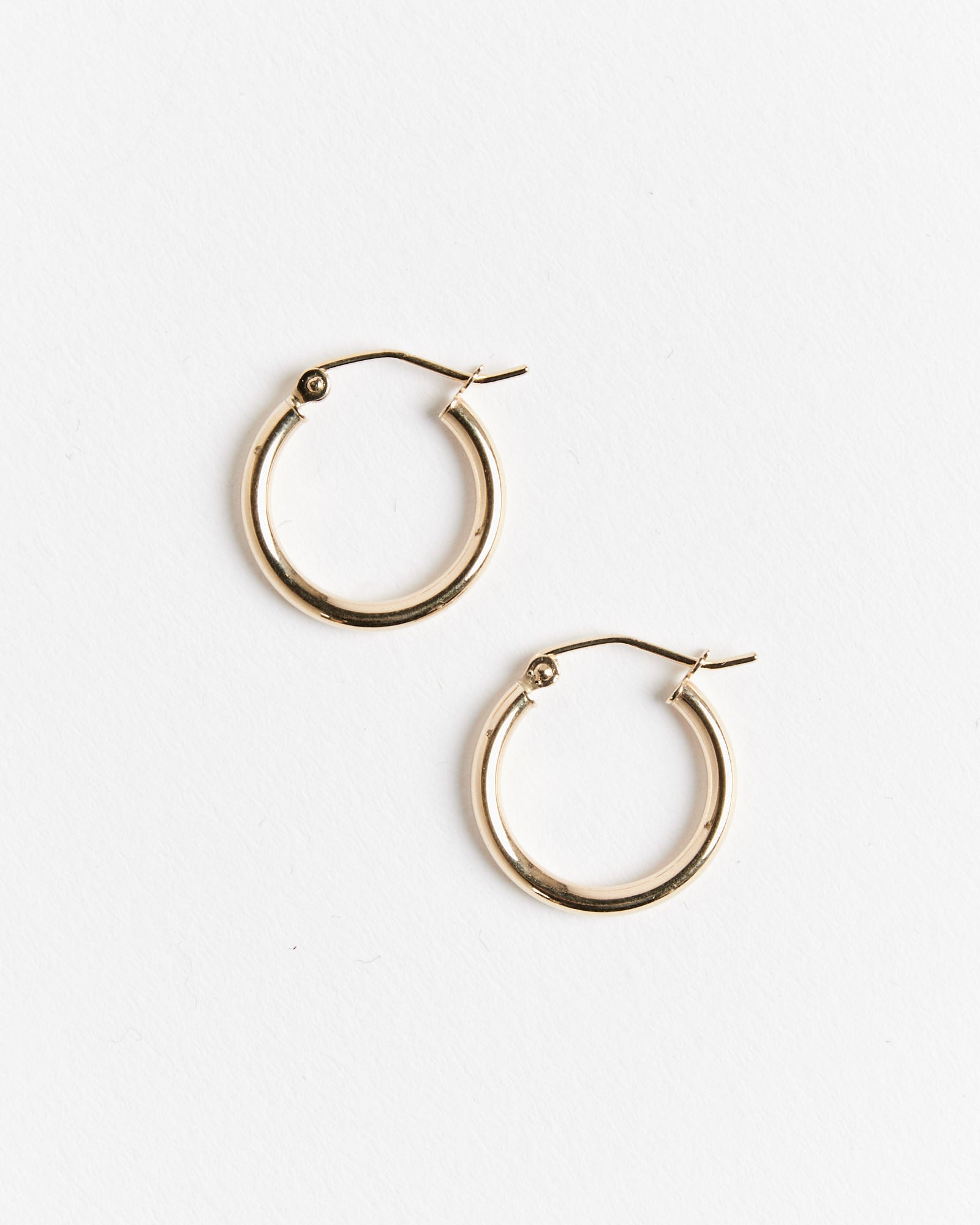 Simple Hoop Earrings 14k Yellow Gold
