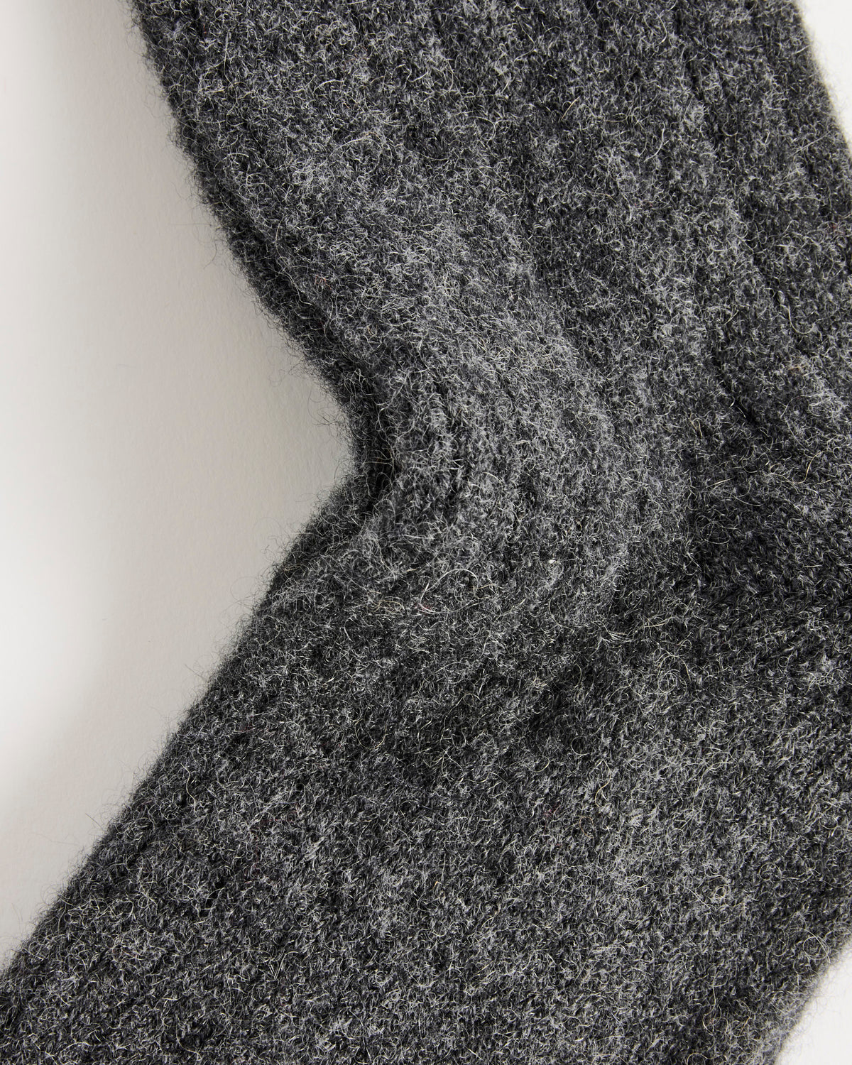 Italian Cashmere Cozy Rib Crew in Charcoal - Charcoal / OS (251816)
