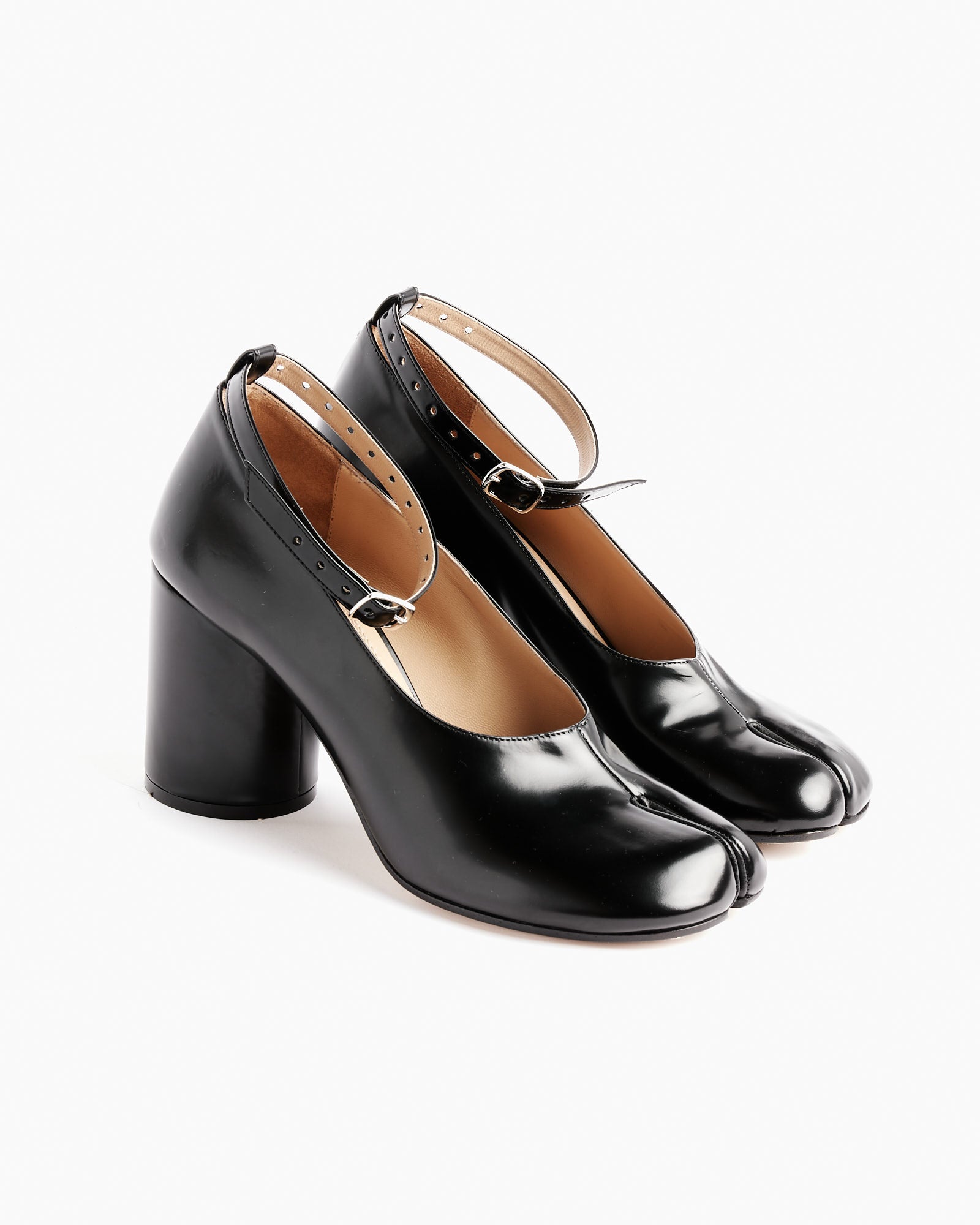 Tabi Pumps in Black