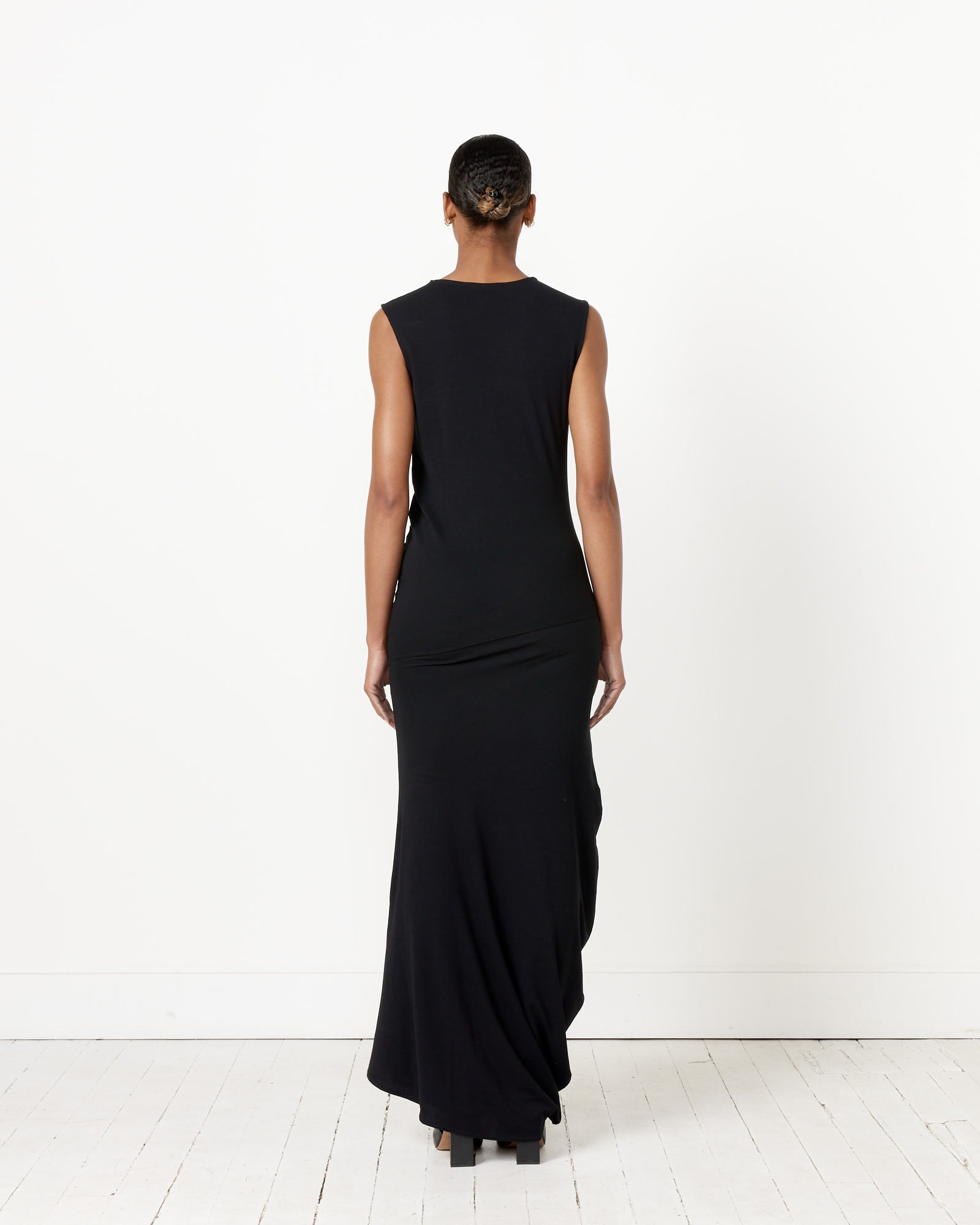 Fitted Twisted Dress in Black