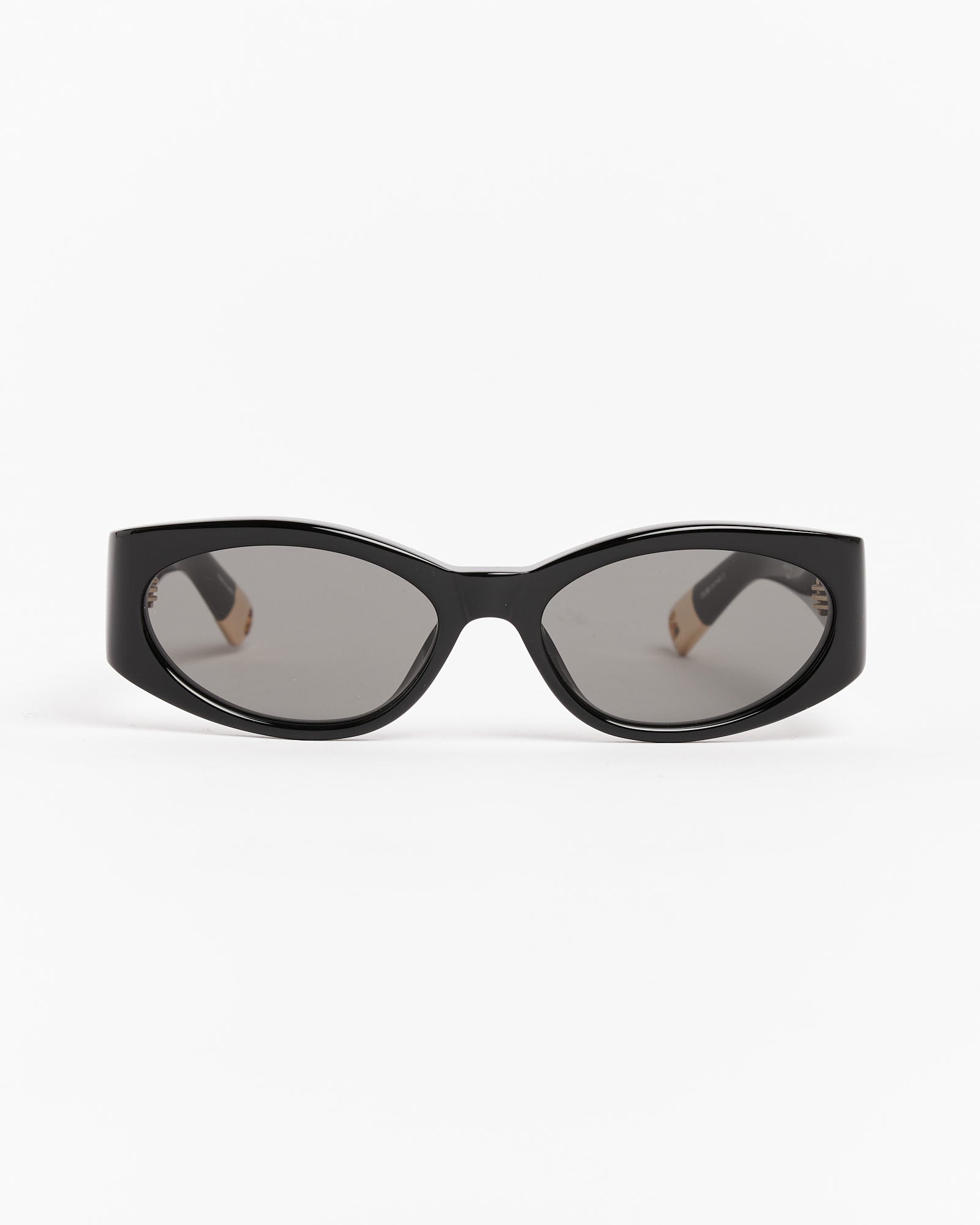 Les Lunettes Ovalo Sunglasses in Black