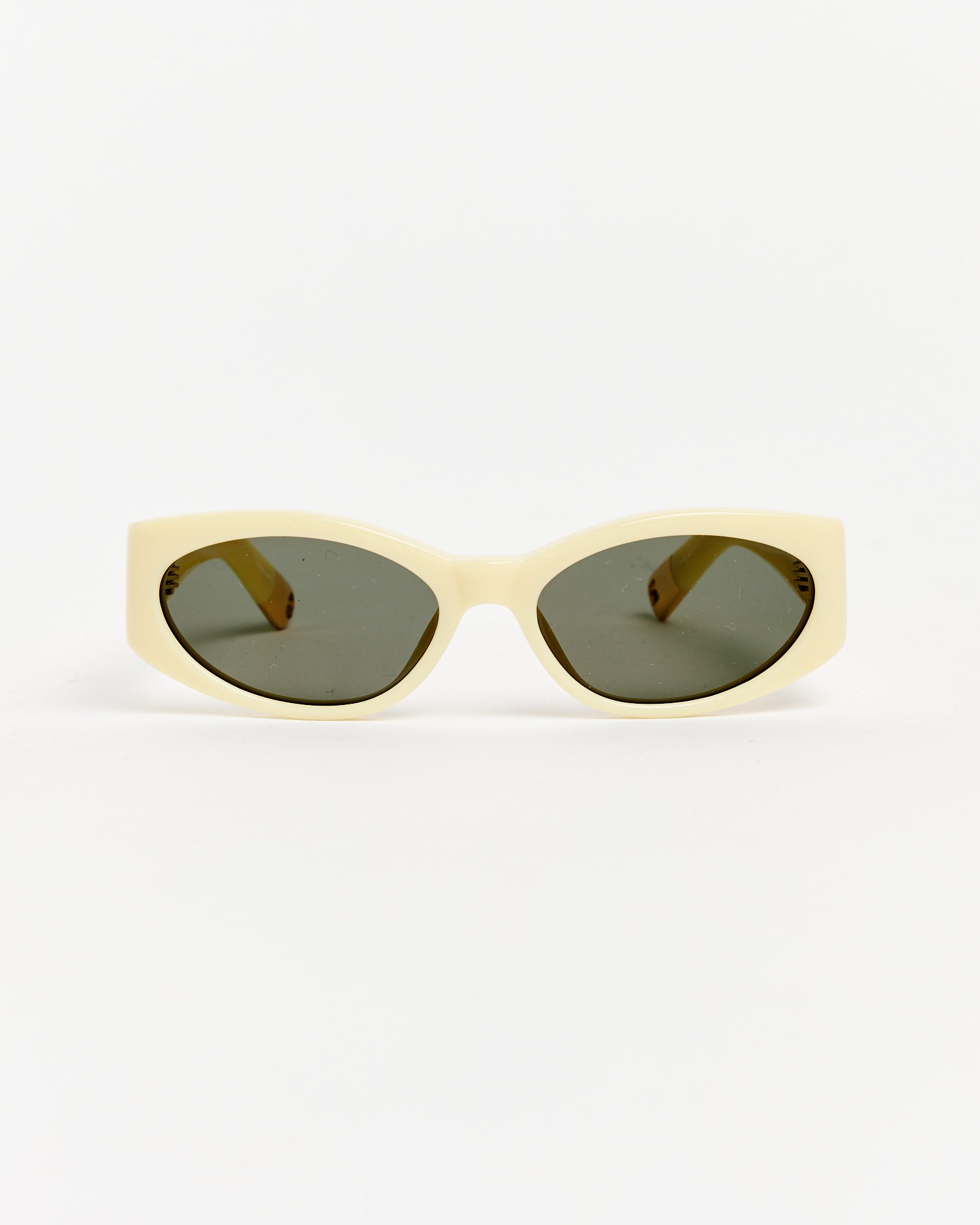 Les Lunettes Ovalo Sunglasses in Pale Yellow