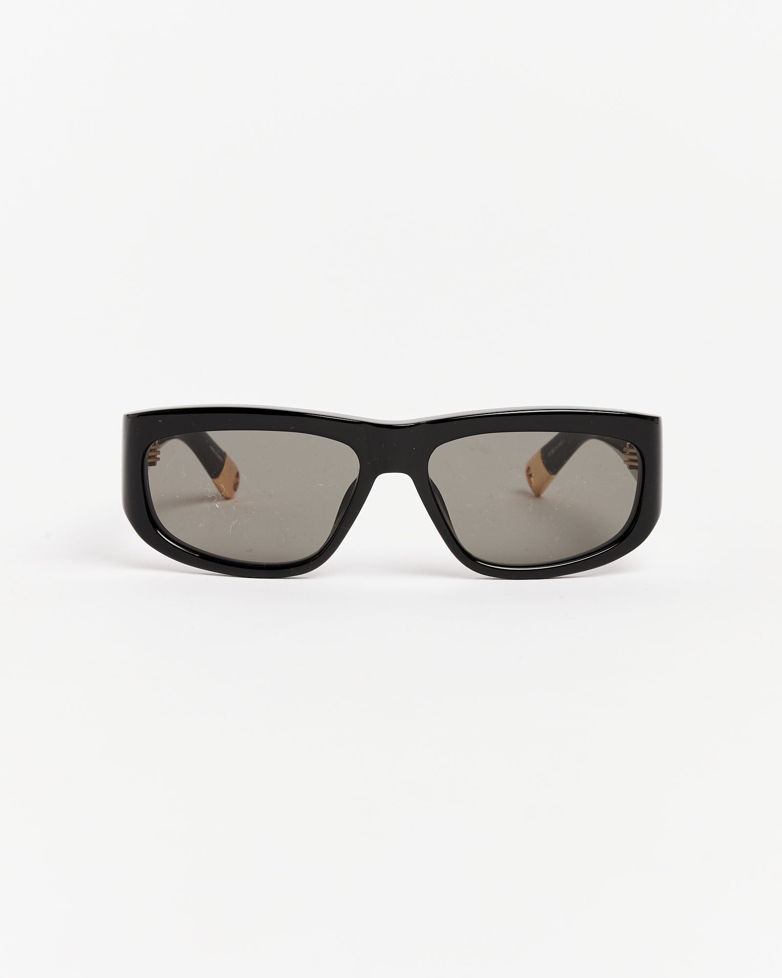 Les Lunettes Pilota Sunglasses in Black