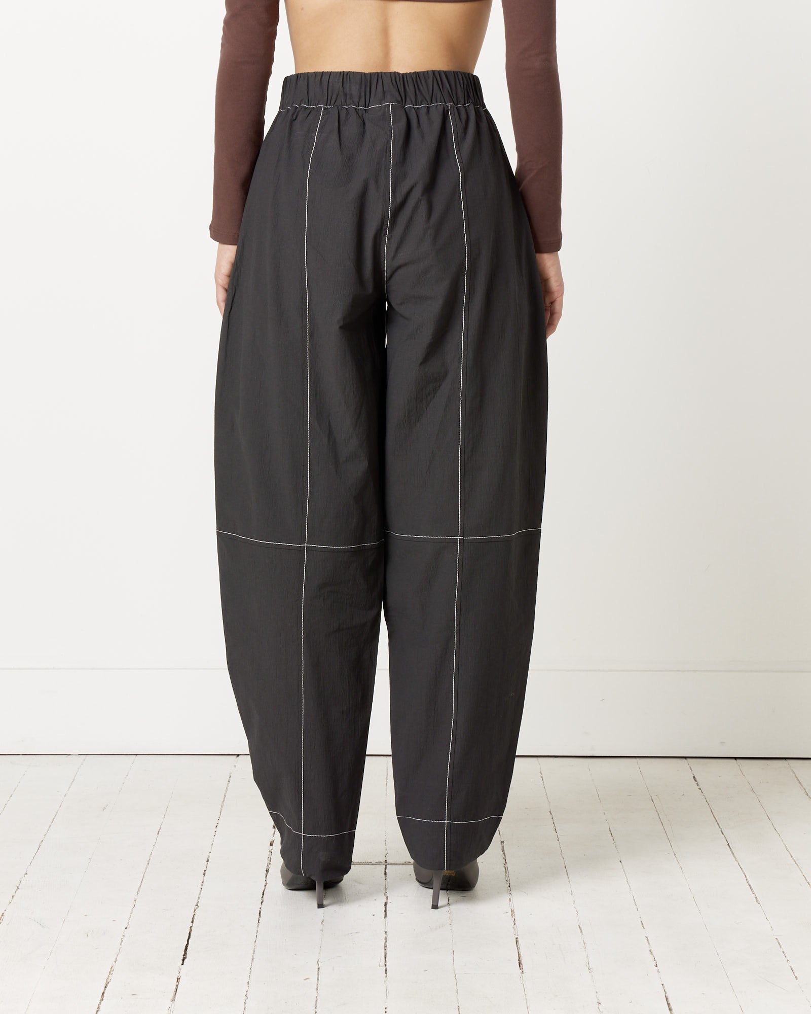 Elasticated Curve Pant in Black