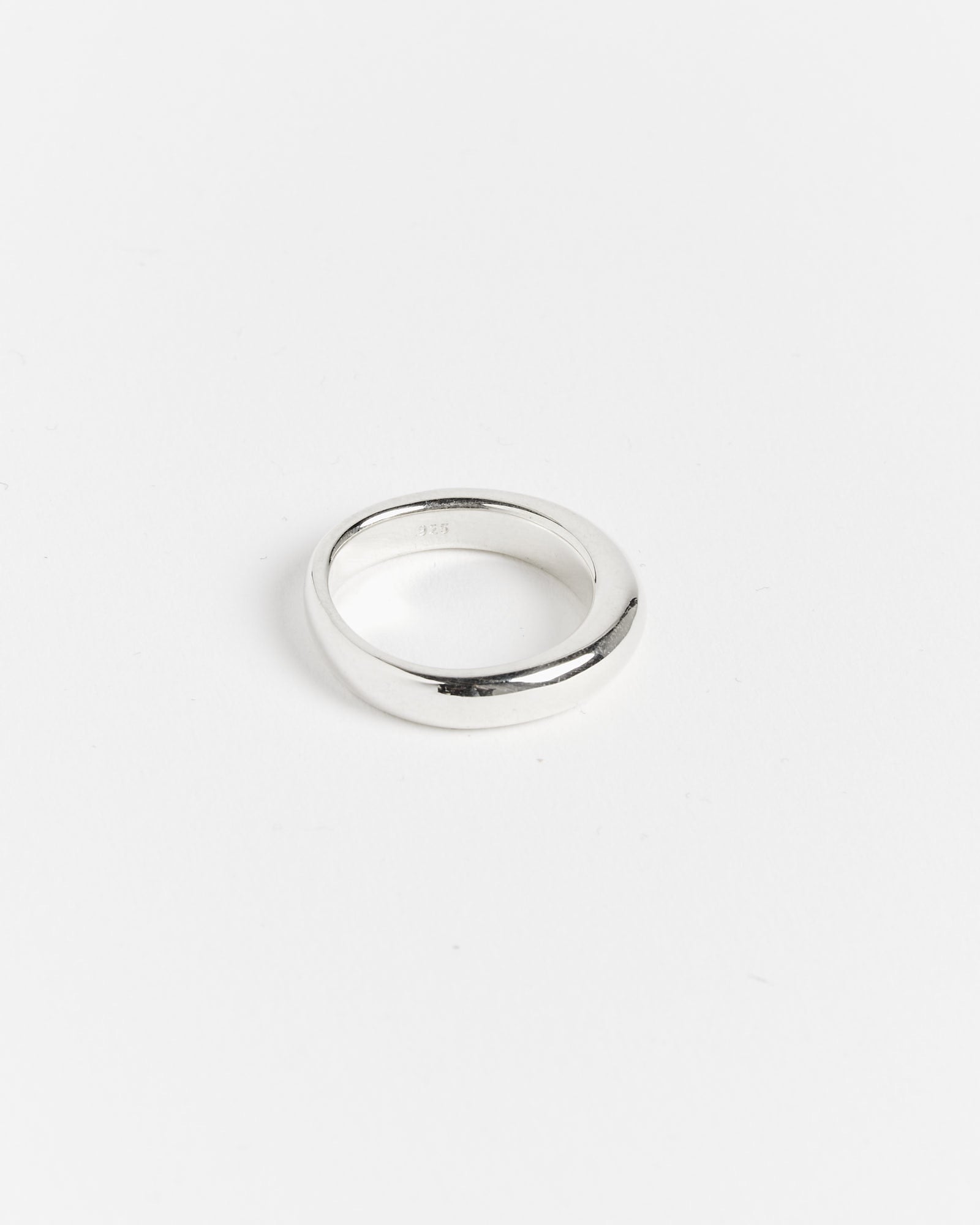 Small Flaneur Ring