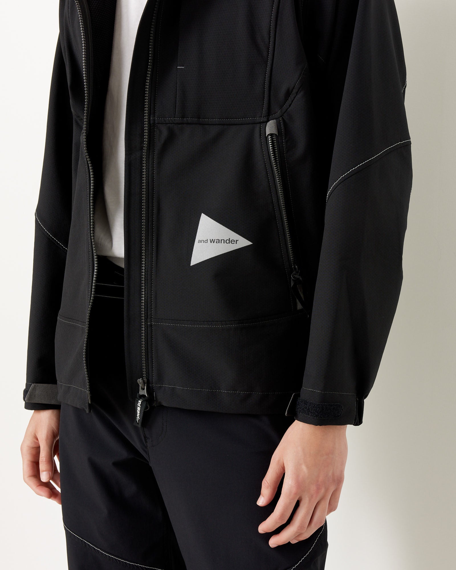Light Stretch Shell Jacket in Black