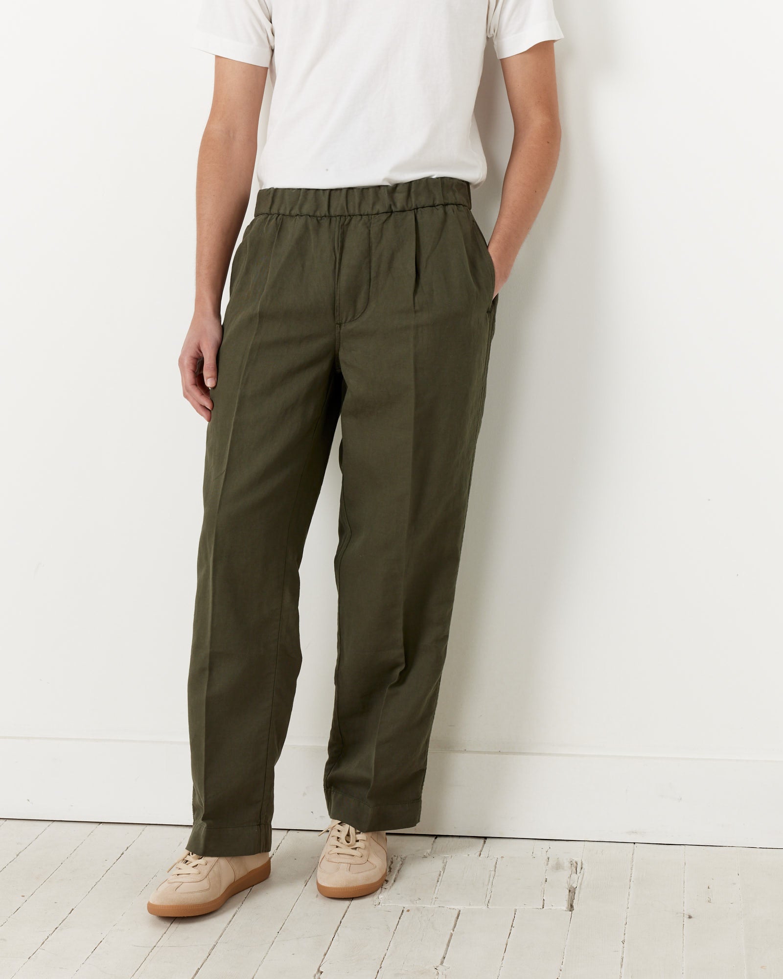 Park Pant in Olive
