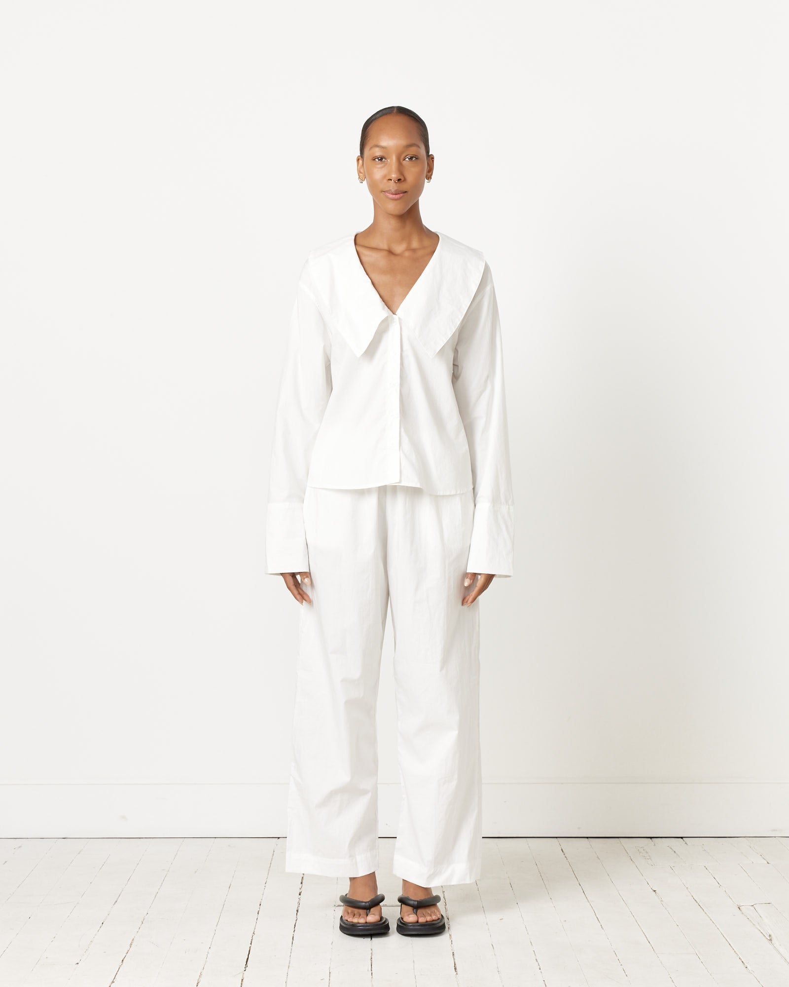 Ease Trousers in White