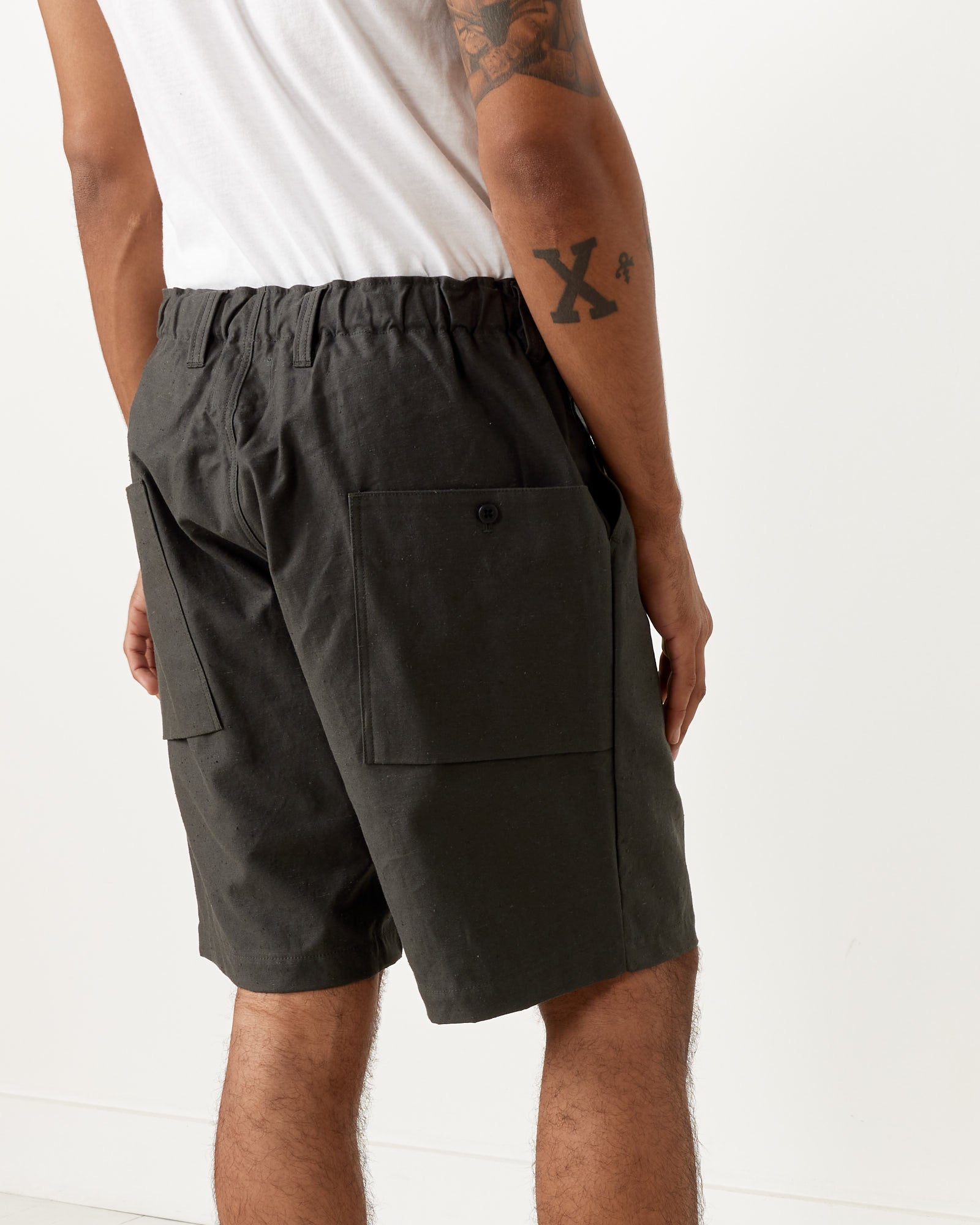 Back Nep Umps Shorts in Ink Black