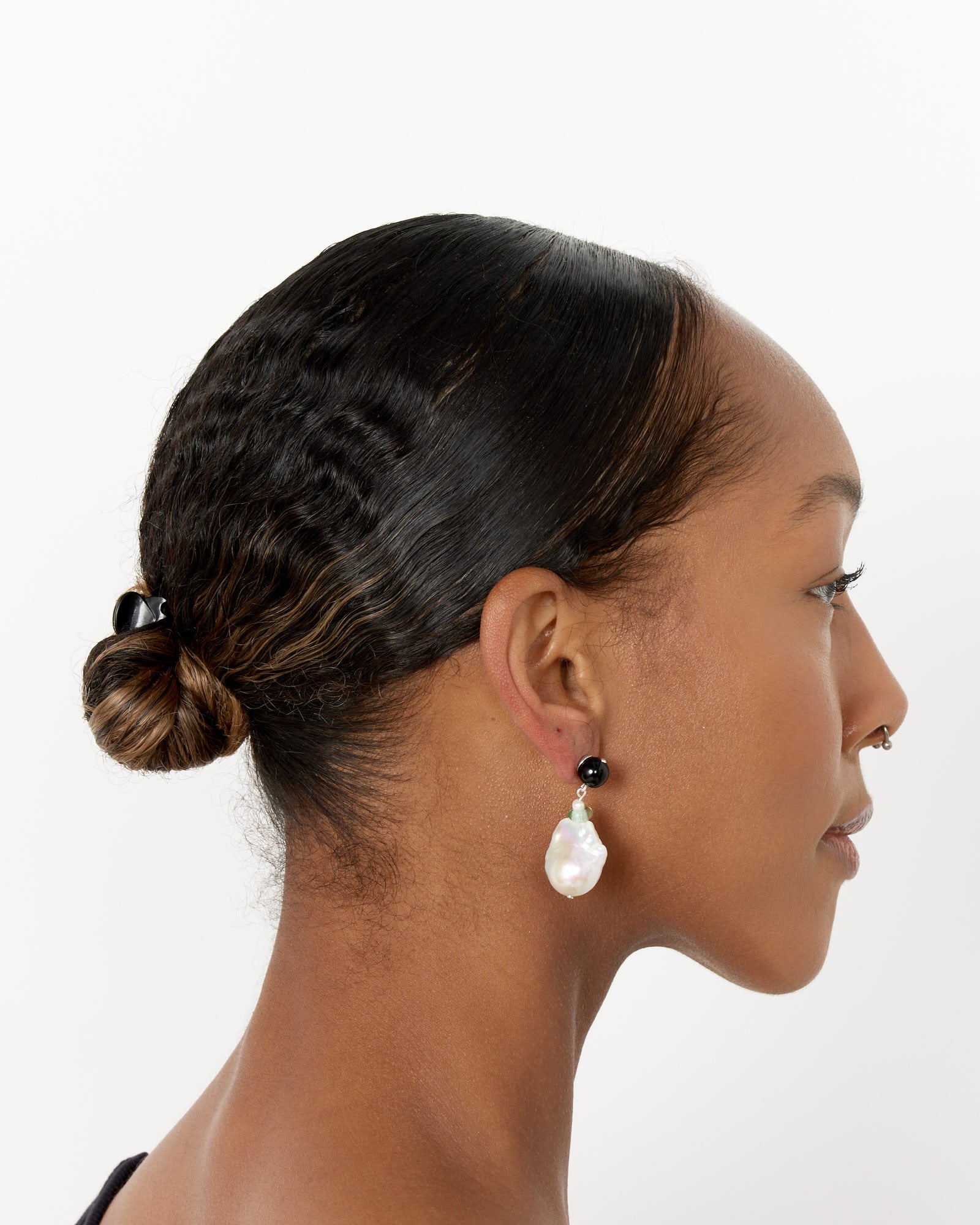 Peat Pearls/Onyx Earrings