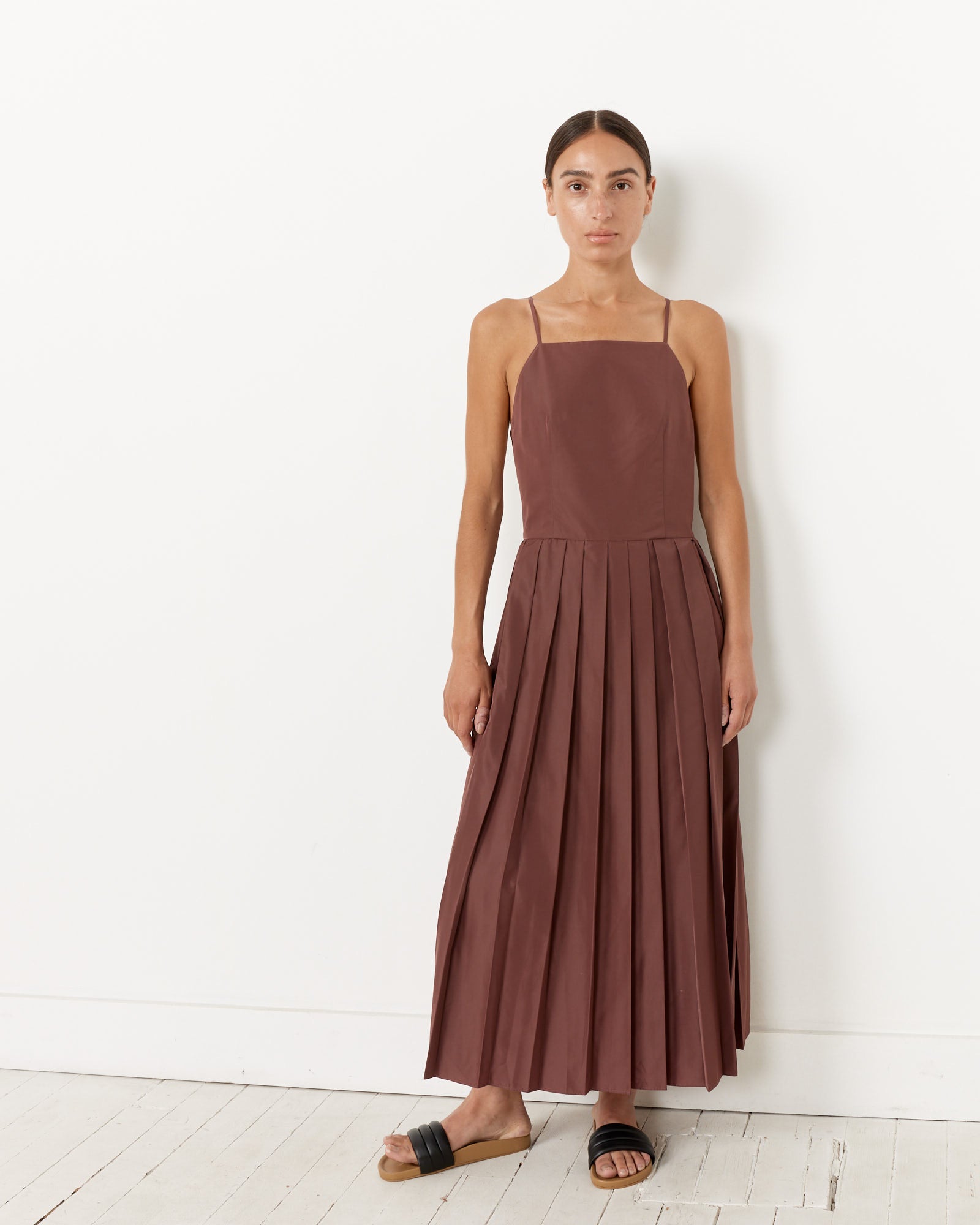 Italian Sporty Overall Dress in Cinnamon Italian Sporty Overall Dress in Cinnamon