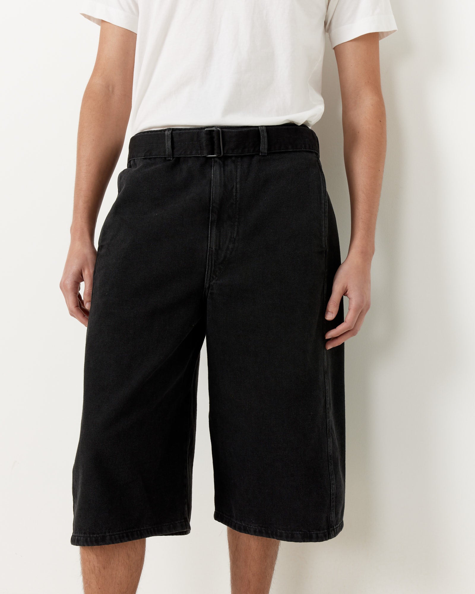 Twisted Belted Short in Bleached Black