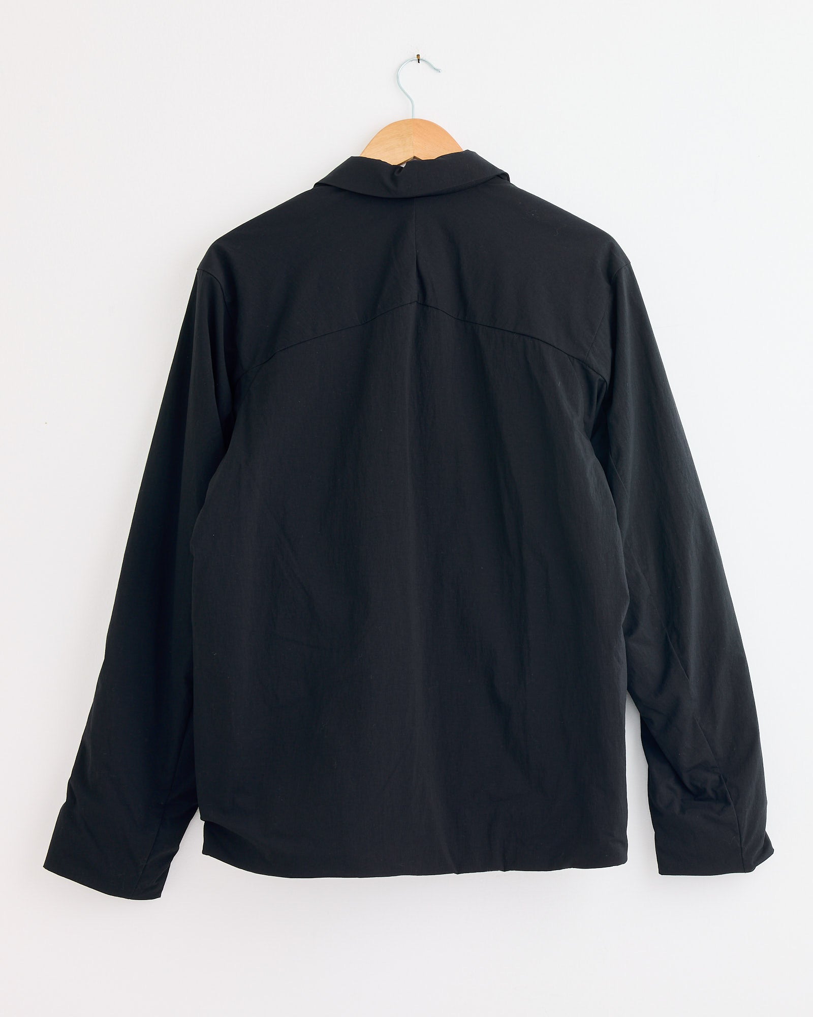 Mionn Insulated Overshirt in Black