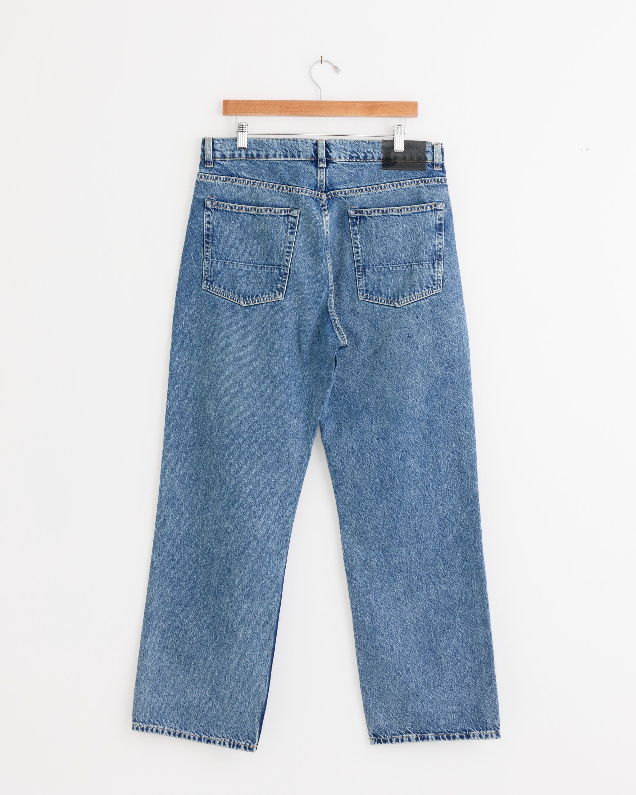 Third Cut Jean in Blue Tech Wash - Blue Tech Wash / 32 (272901)