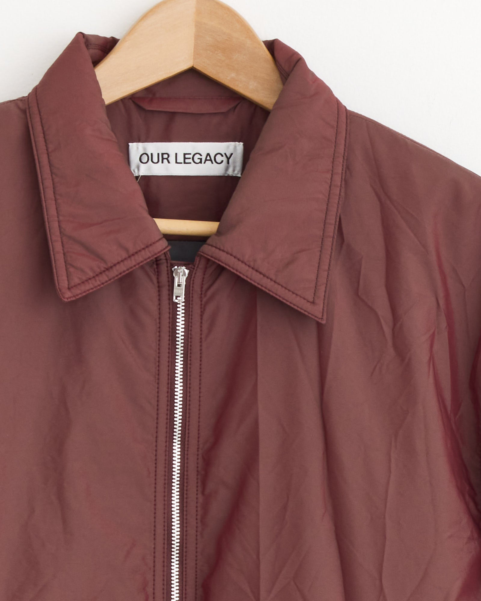 Slight Jacket in Shinning Cherry