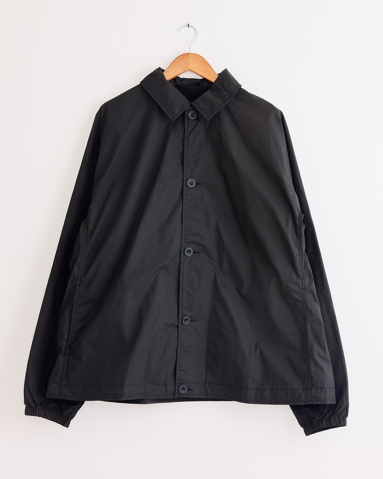 The Peche Blouson in Rye by Casey Casey brings a modern edge to any look, worn effortlessly on a swinger.