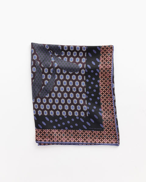 Filigree 252 Q.2209 Scarf in Burgundy