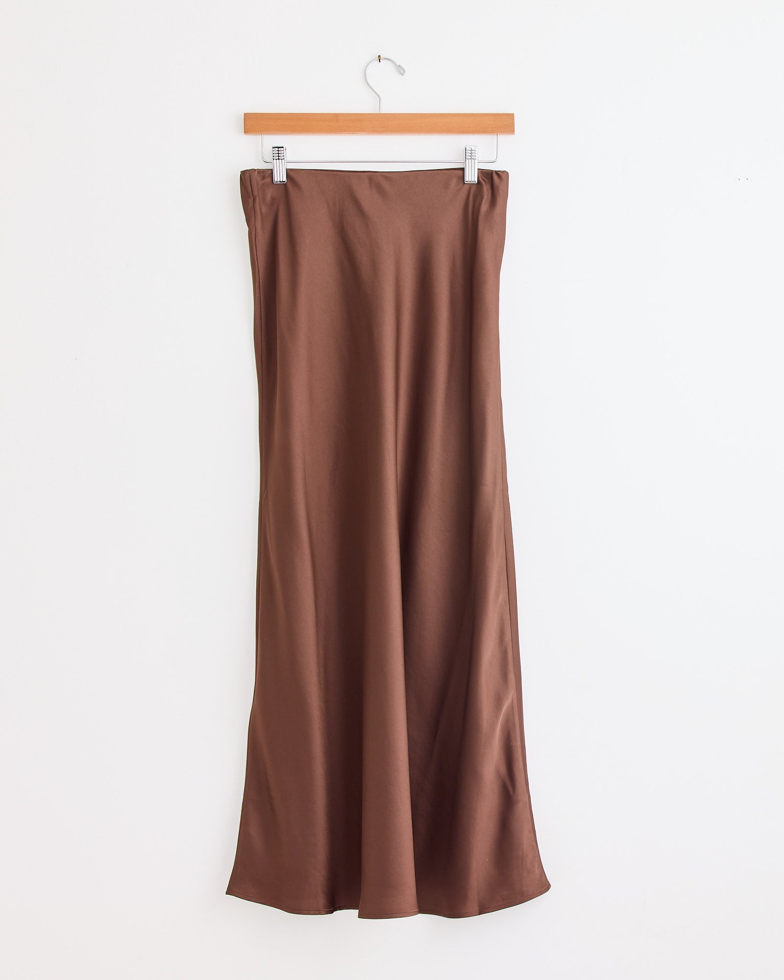 The Boshan Skirt in Carafe by By Malene Birger brings effortless style to any look.