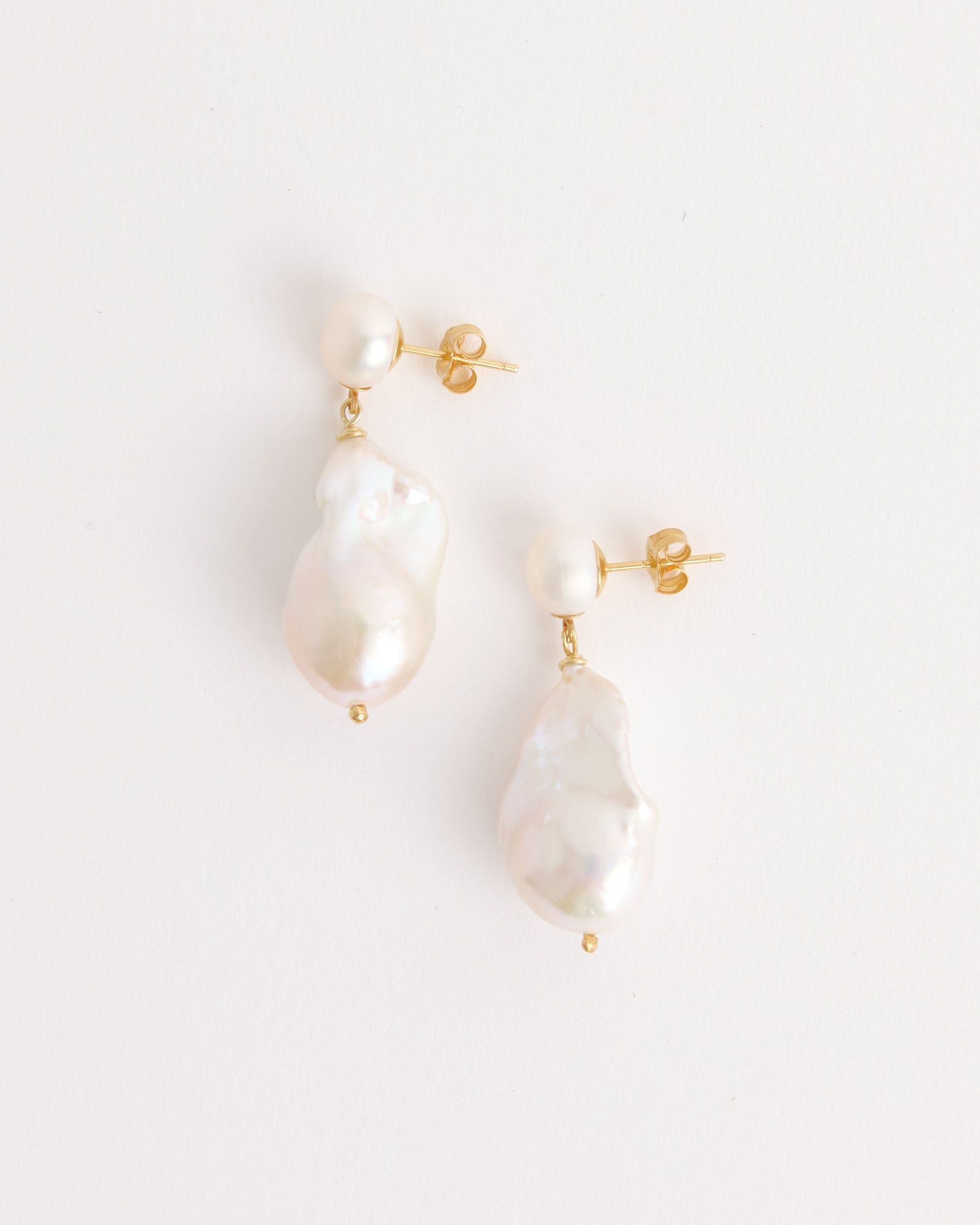 Hai Bell Earrings - Double Pearl / OS (274675)