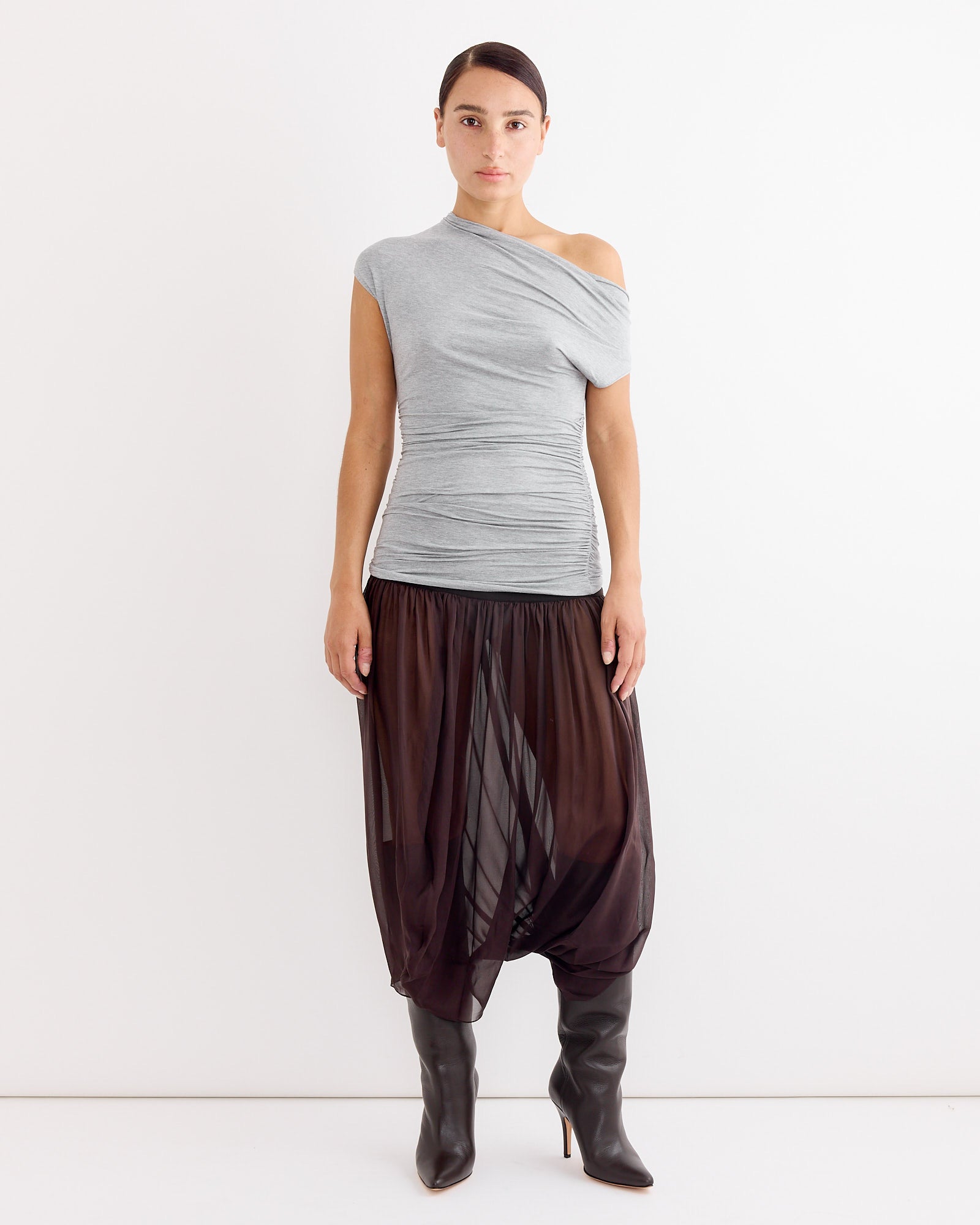 paloma wool パンツ Loup Asymmetric Cut Pants in Grey – SVRN