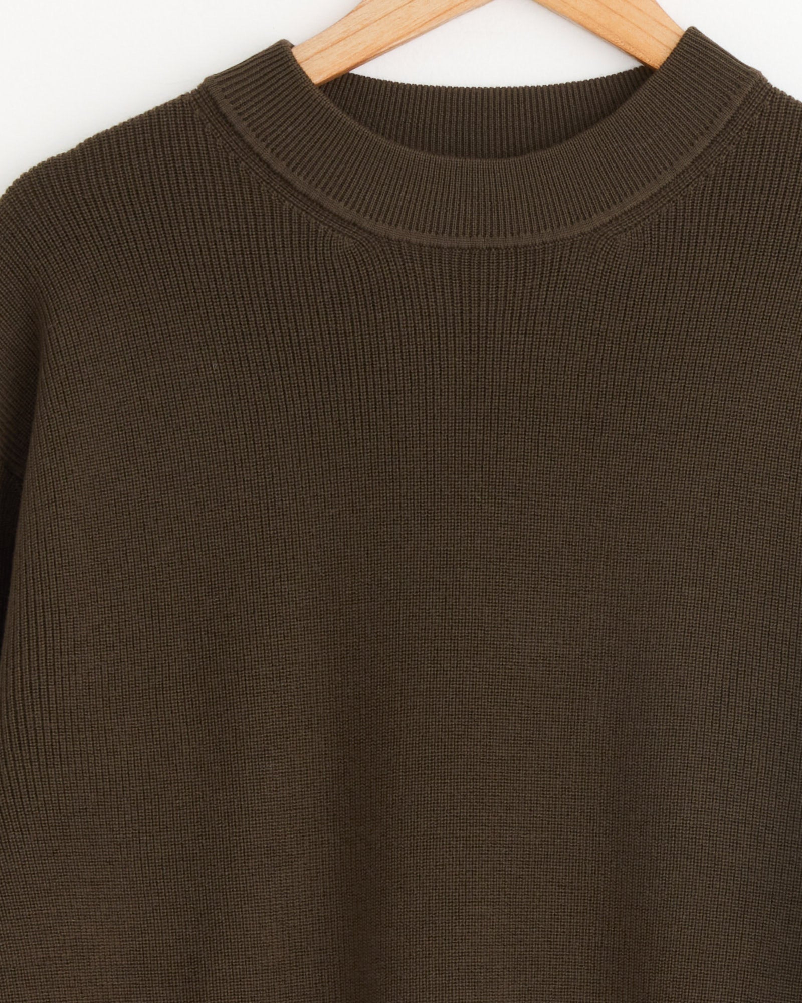 Fine Rib Merino Wool Crewneck in Khaki
