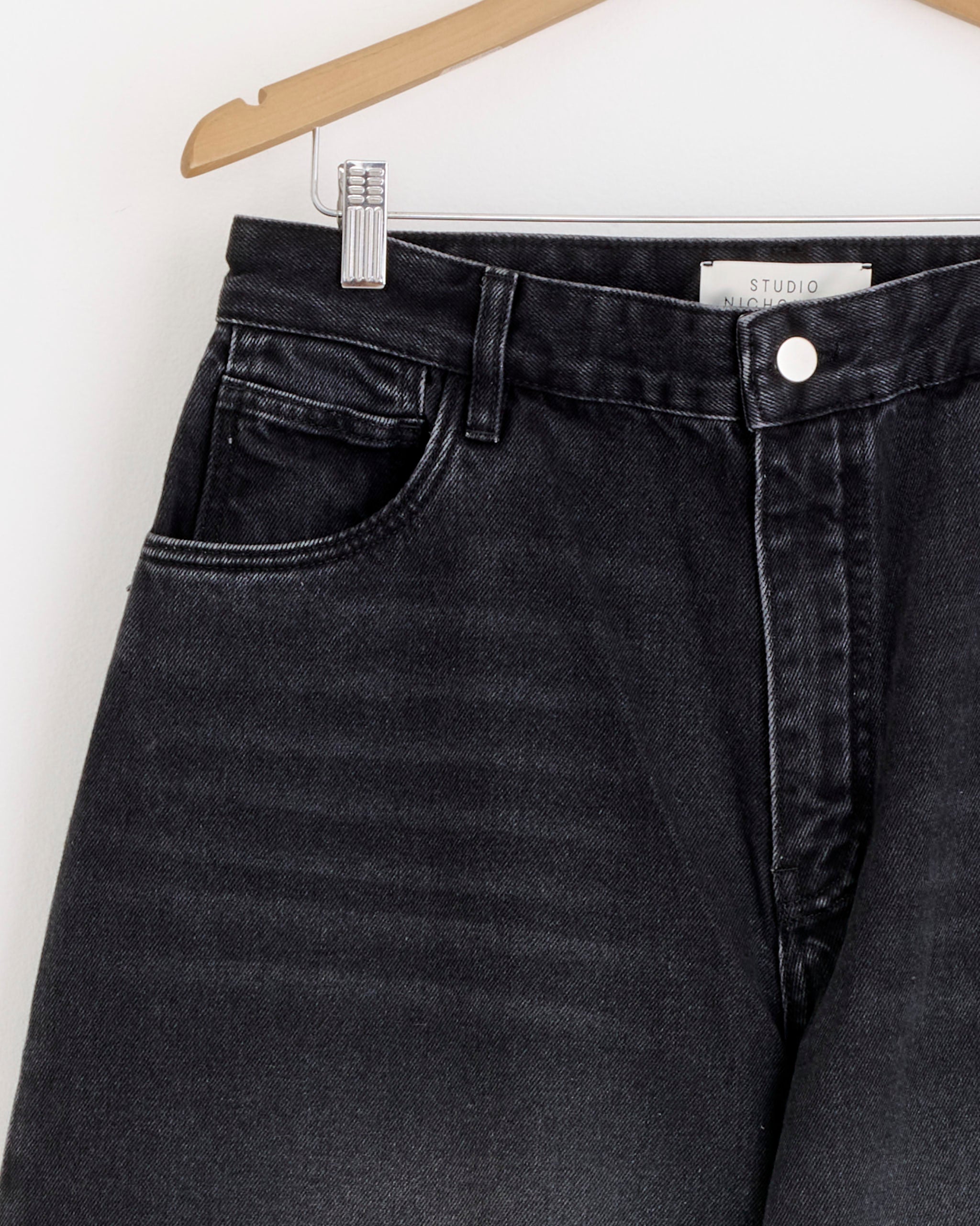 Paolo Jean in Washed Black