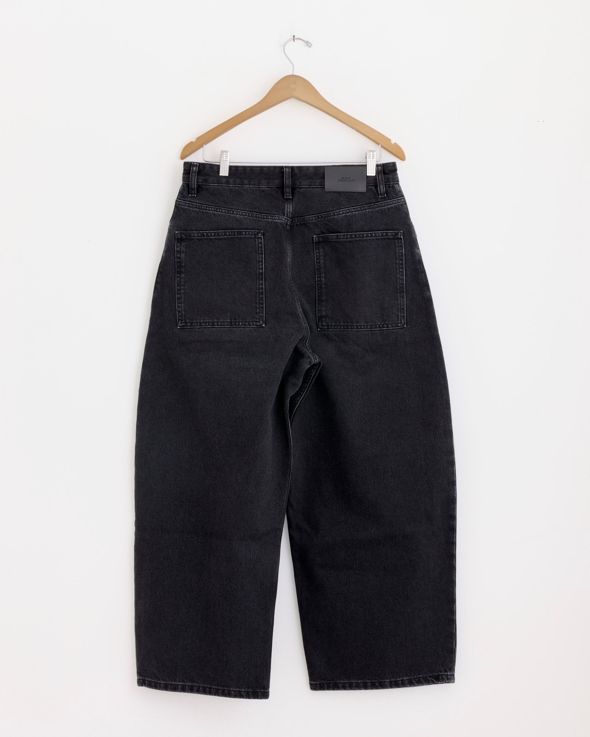 Paolo Jean in Washed Black
