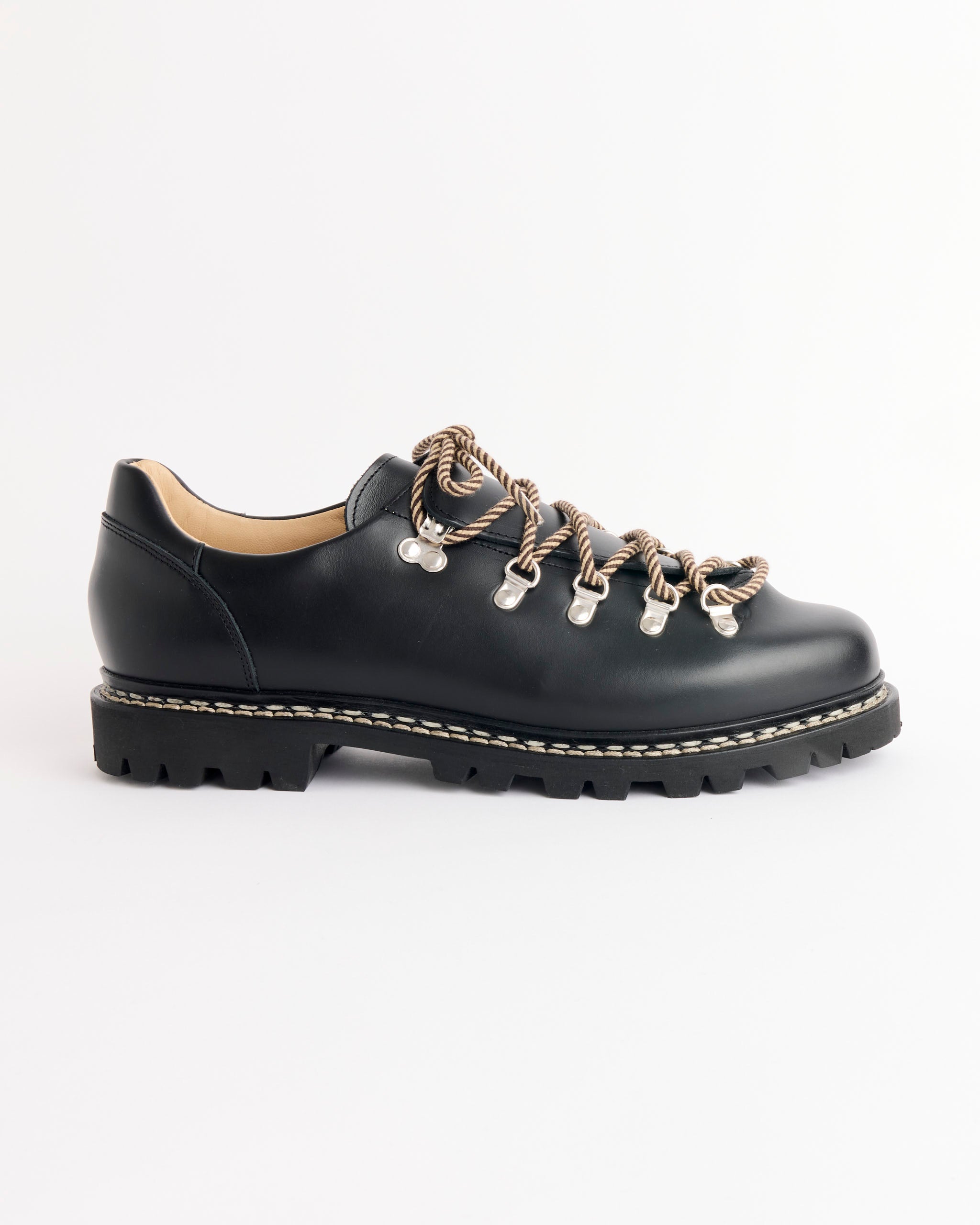 Anatomic Derbies in Black